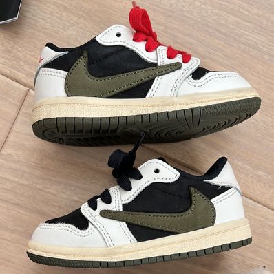 Travis Scott × Nike TD Air Jordan 1 Low OG "Medium Olive"