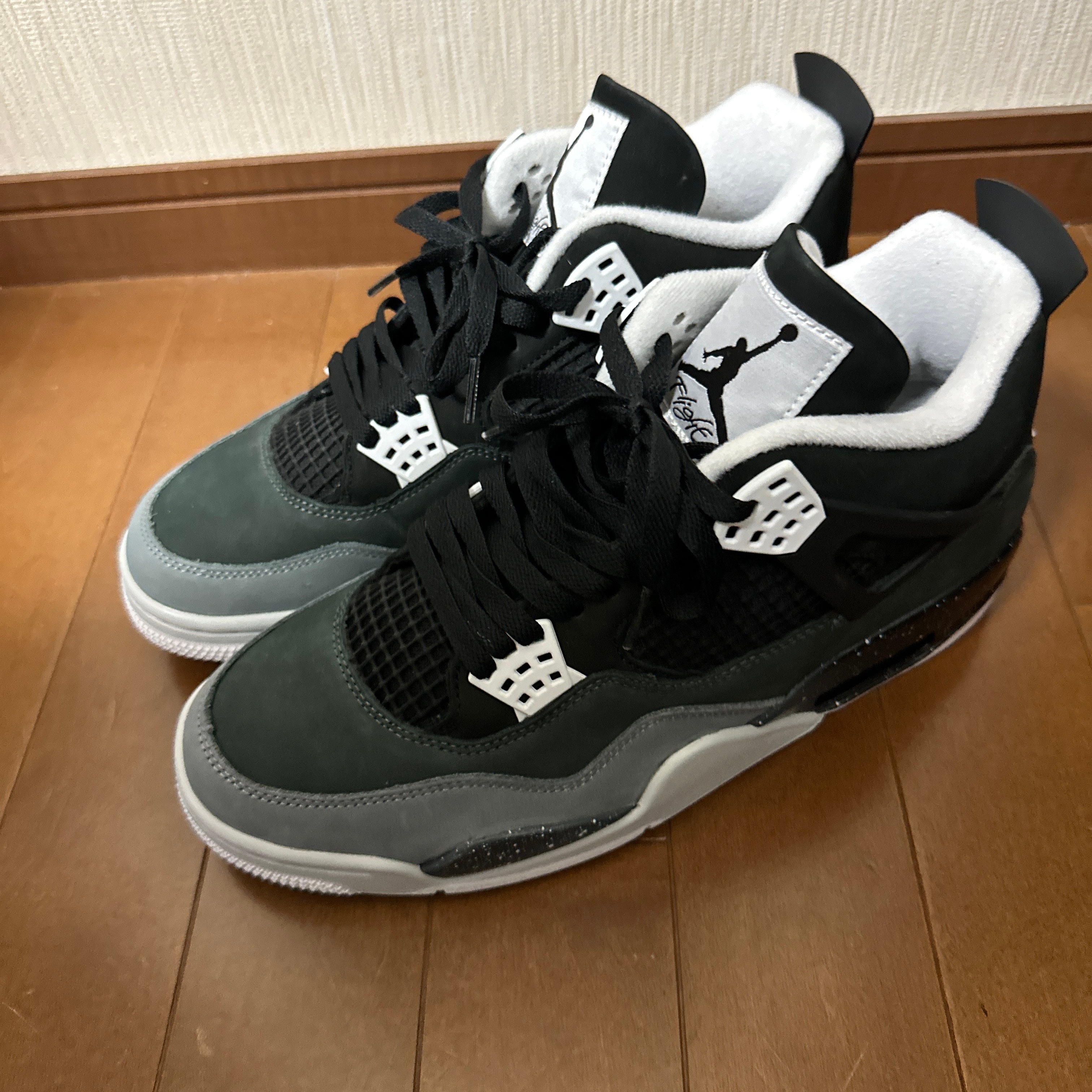 Nike Air Jordan 4 Retro "Fear"