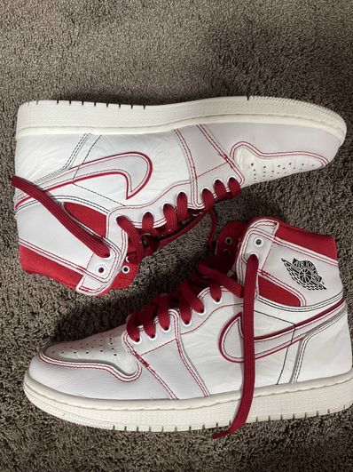 Nike Air Jordan 1 Retro High OG "Sail/University Red"