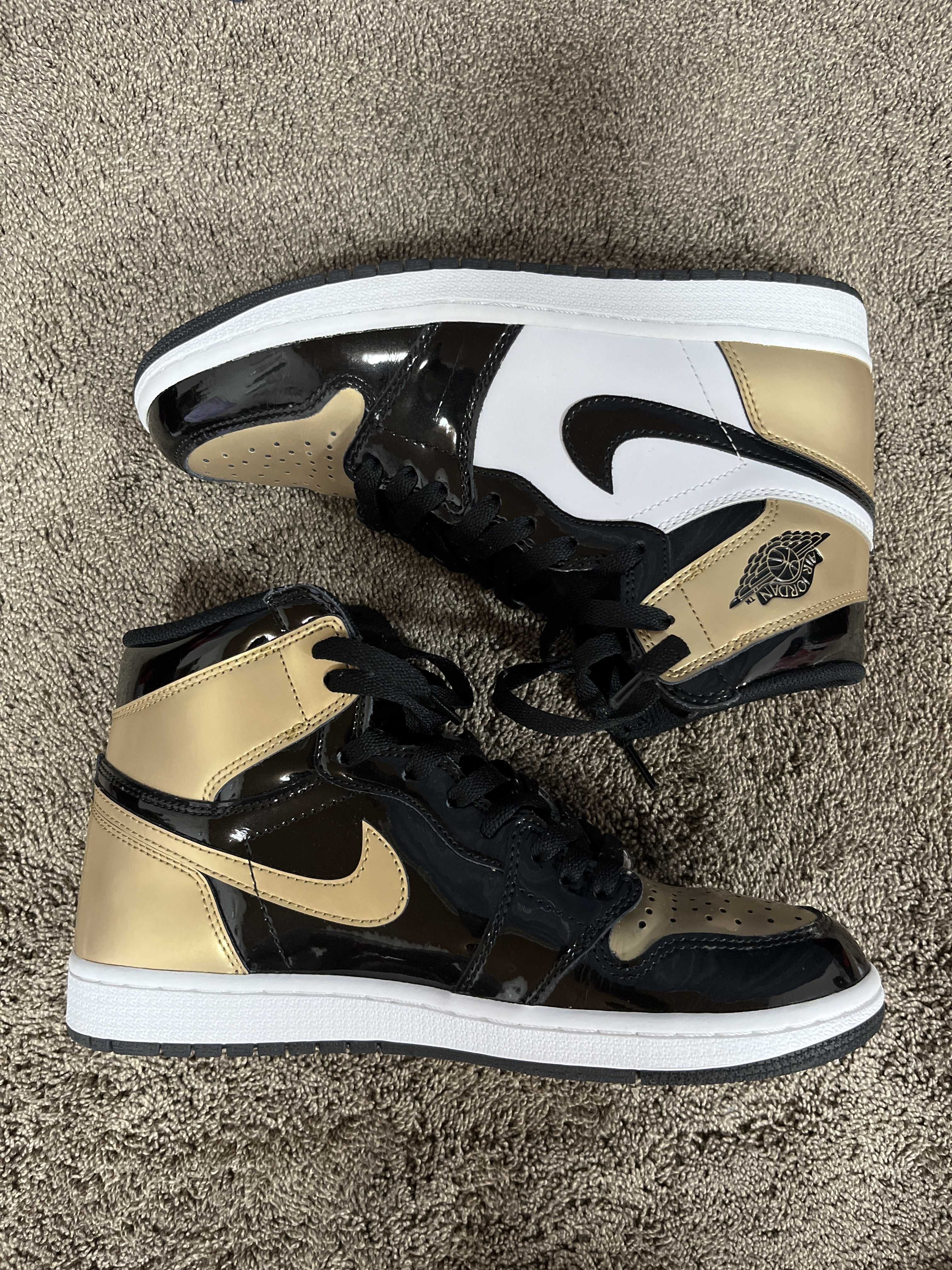 Nike Air Jordan 1 Retro High OG NRG "Gold Toe"