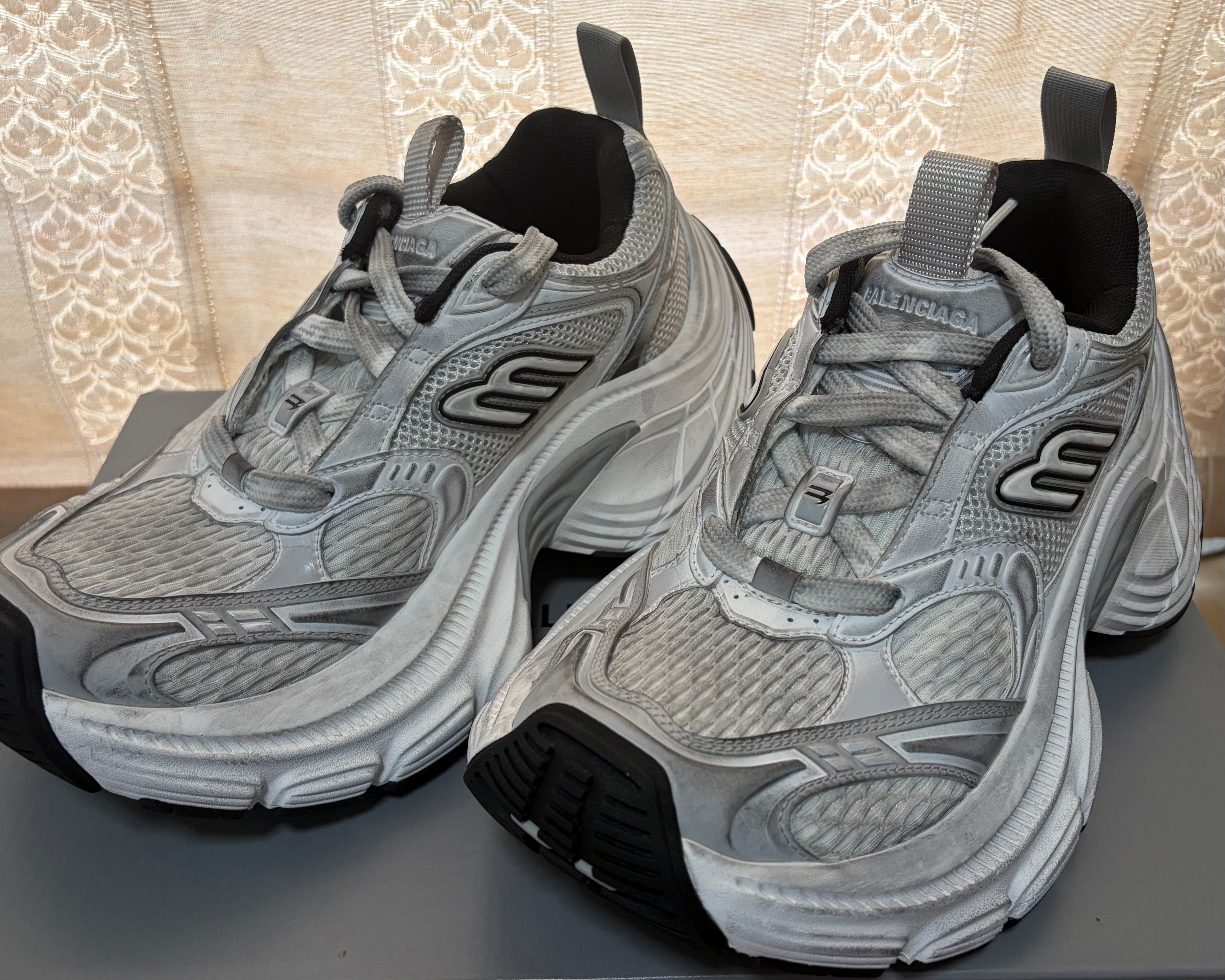 BALENCIAGA 10XL Sneaker "White/Black/Gris/Silver"
