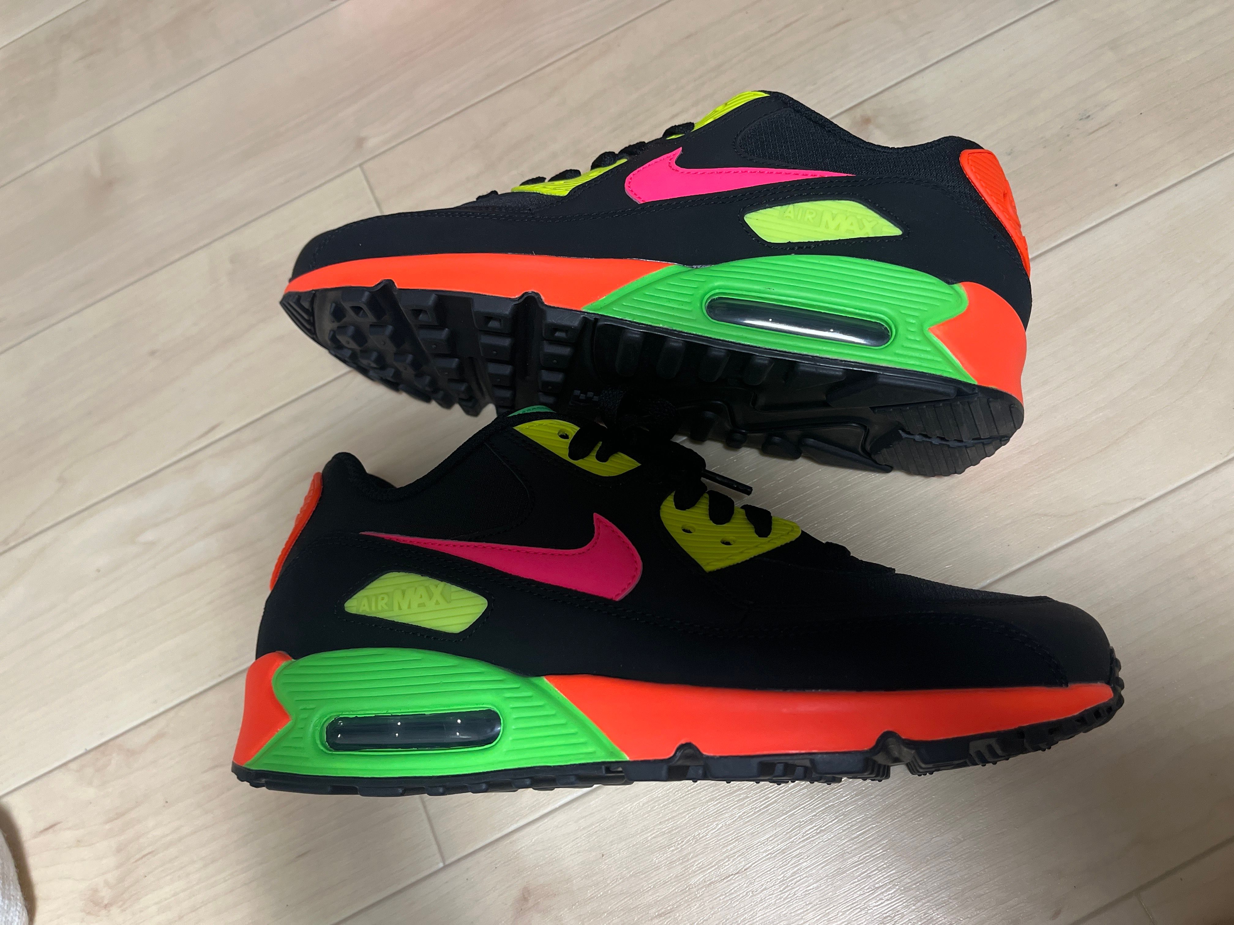 NIKE AIR MAX 90 "TOKYO NEON"