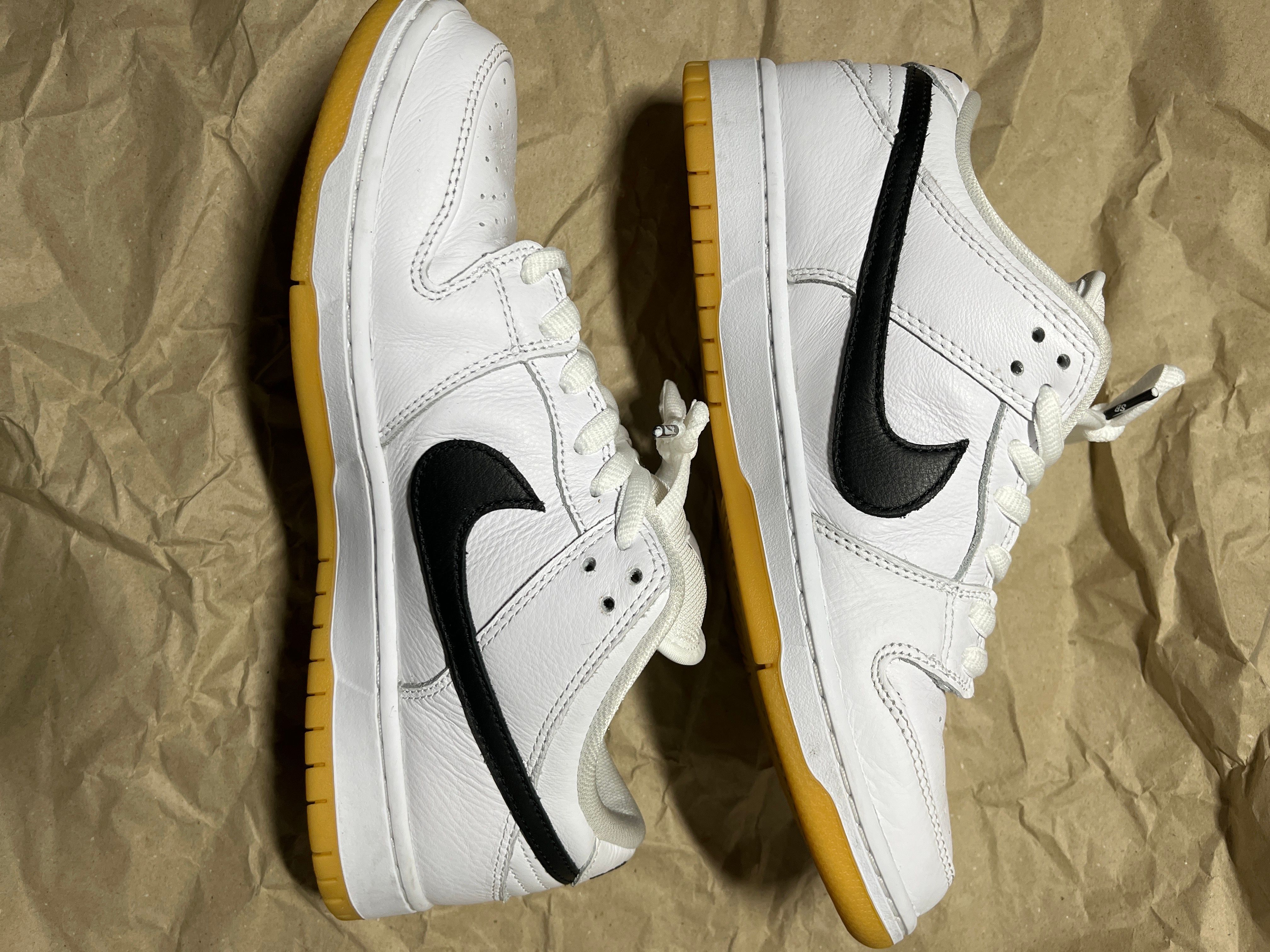 Nike SB Dunk Low Pro "White/Black-White-Gum Light Brown"