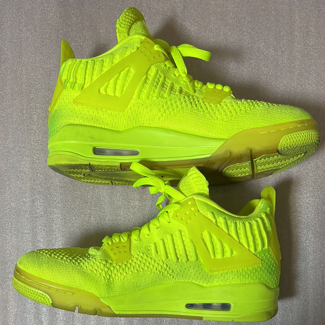 NIKE AIR JORDAN 4 RETRO FLYKNIT VOLT