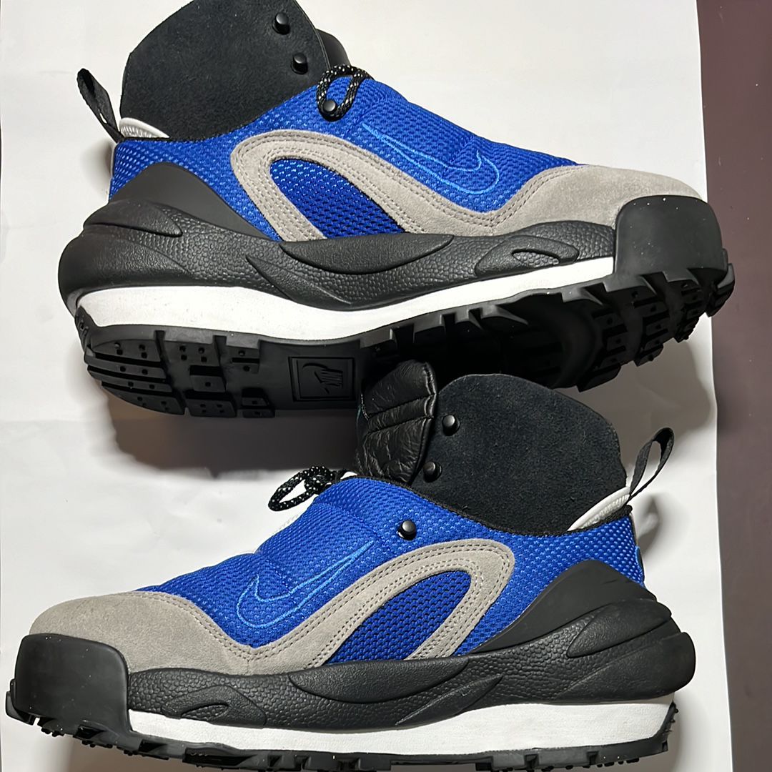 sacai × Nike Magmascape "Varsity Royal"