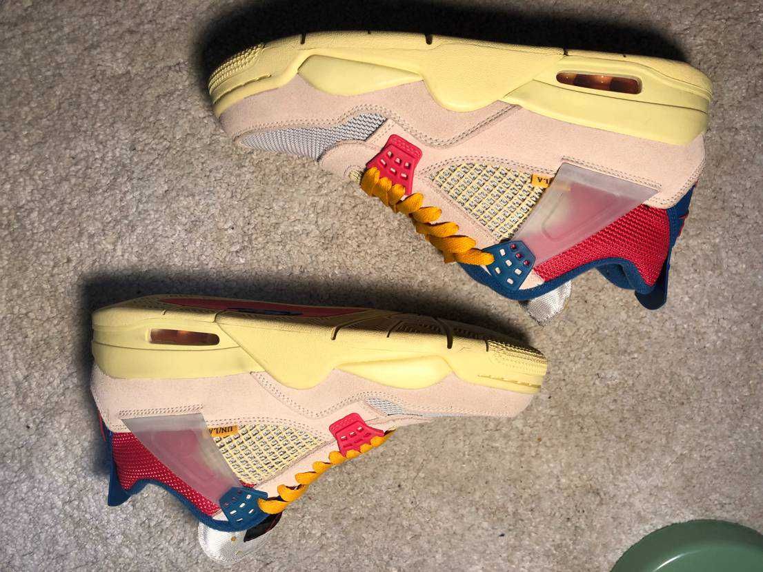 UNION × Nike Air Jordan 4 SP "Guava Ice/Light Fusion Red"