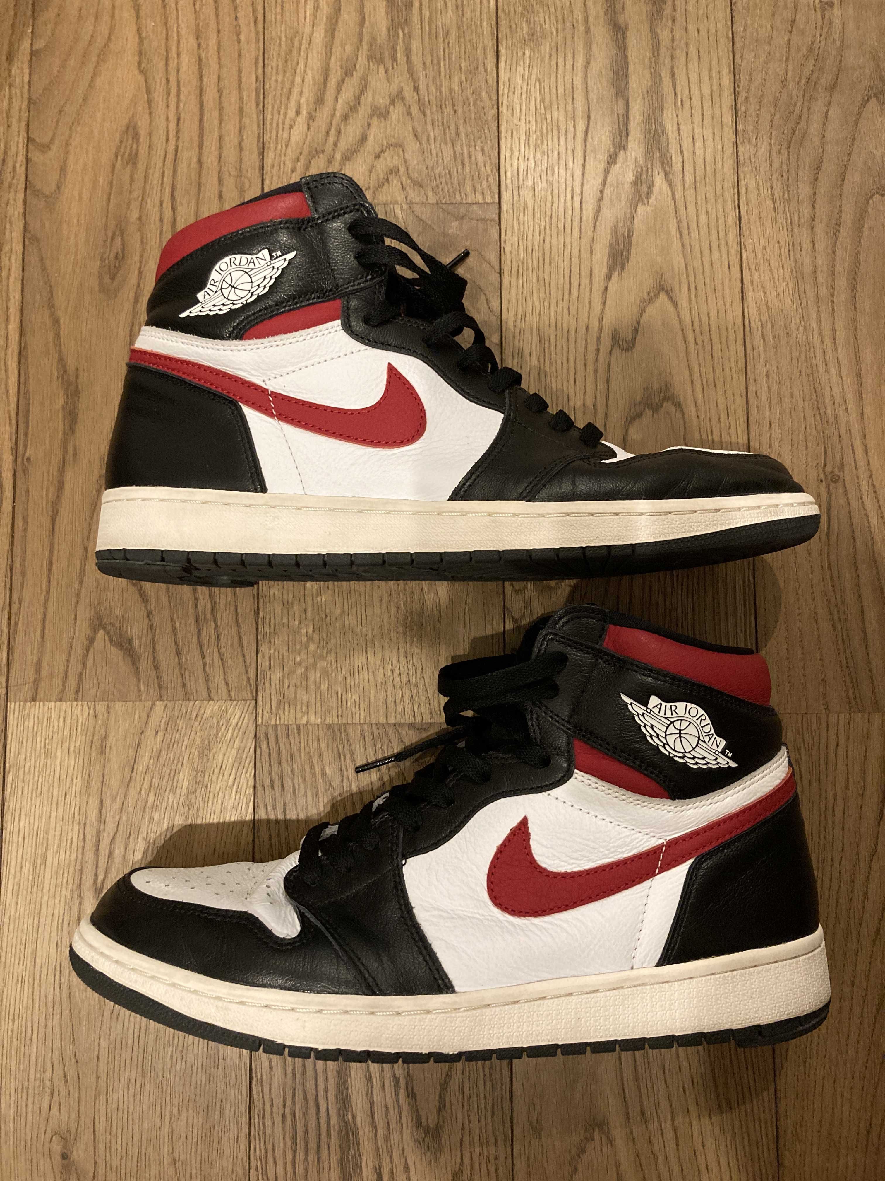 Nike Air Jordan 1 Retro High "Black/White/Sail/Gym Red"