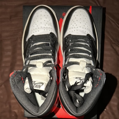 Nike Air Jordan 1 Retro High OG "Black Toe"