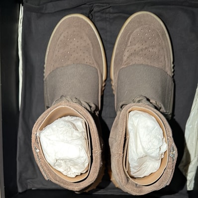 adidas YEEZY Boost 750 "Light Brown Gum (Chocolate)"
