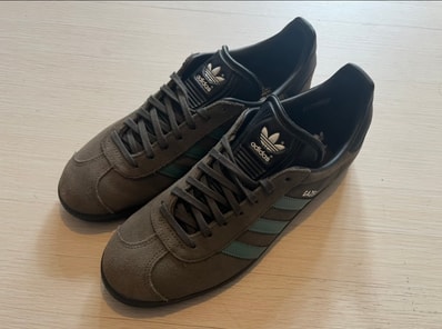 adidas Gazelle "Pantone/Core Black"