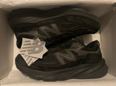 New Balance 990V6 "Triple Black"