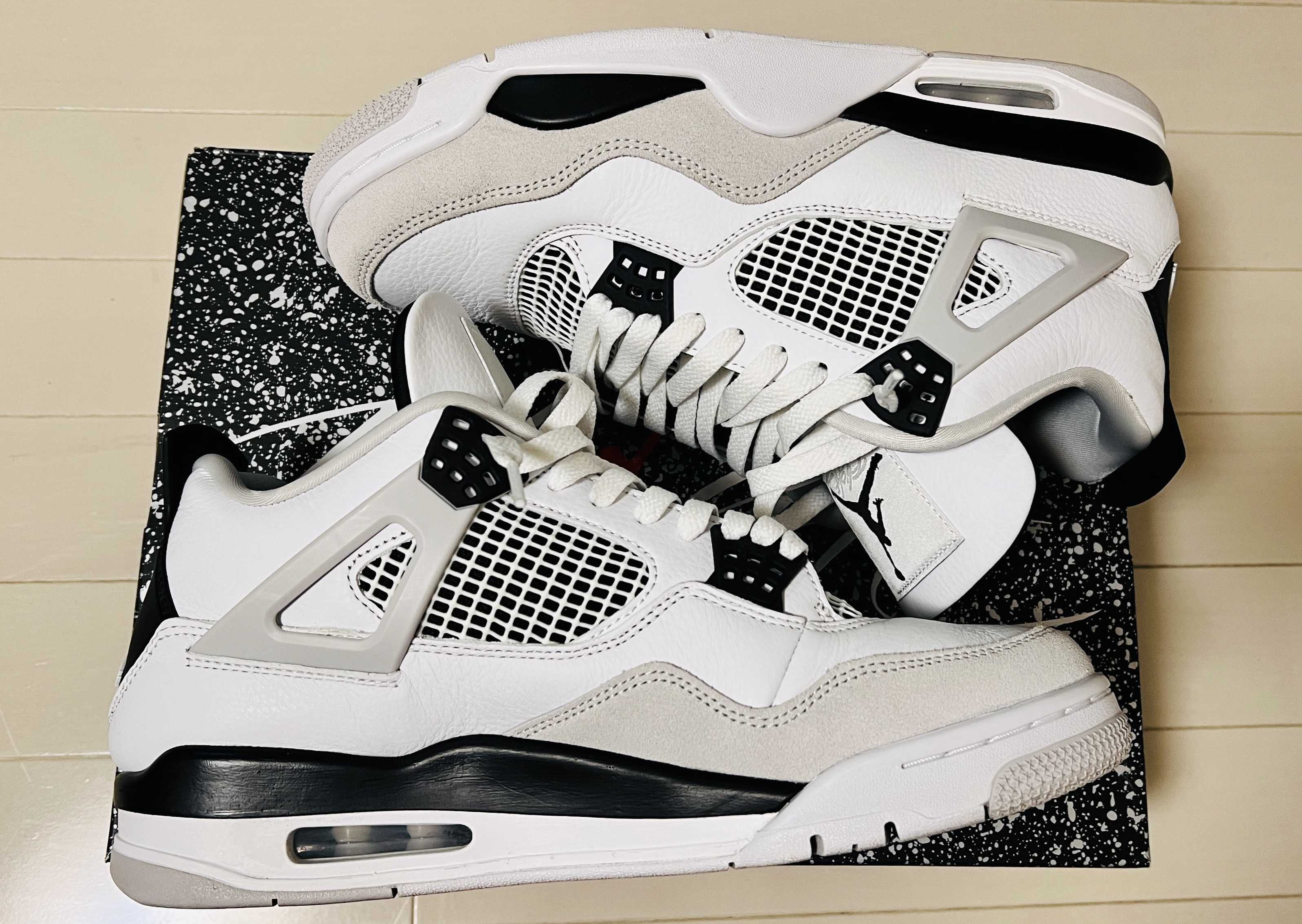 Nike Air Jordan 4 "Military Black"