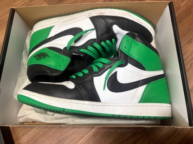 Nike Air Jordan 1 Retro High OG "Celtics/Black and Lucky Green" (2023)