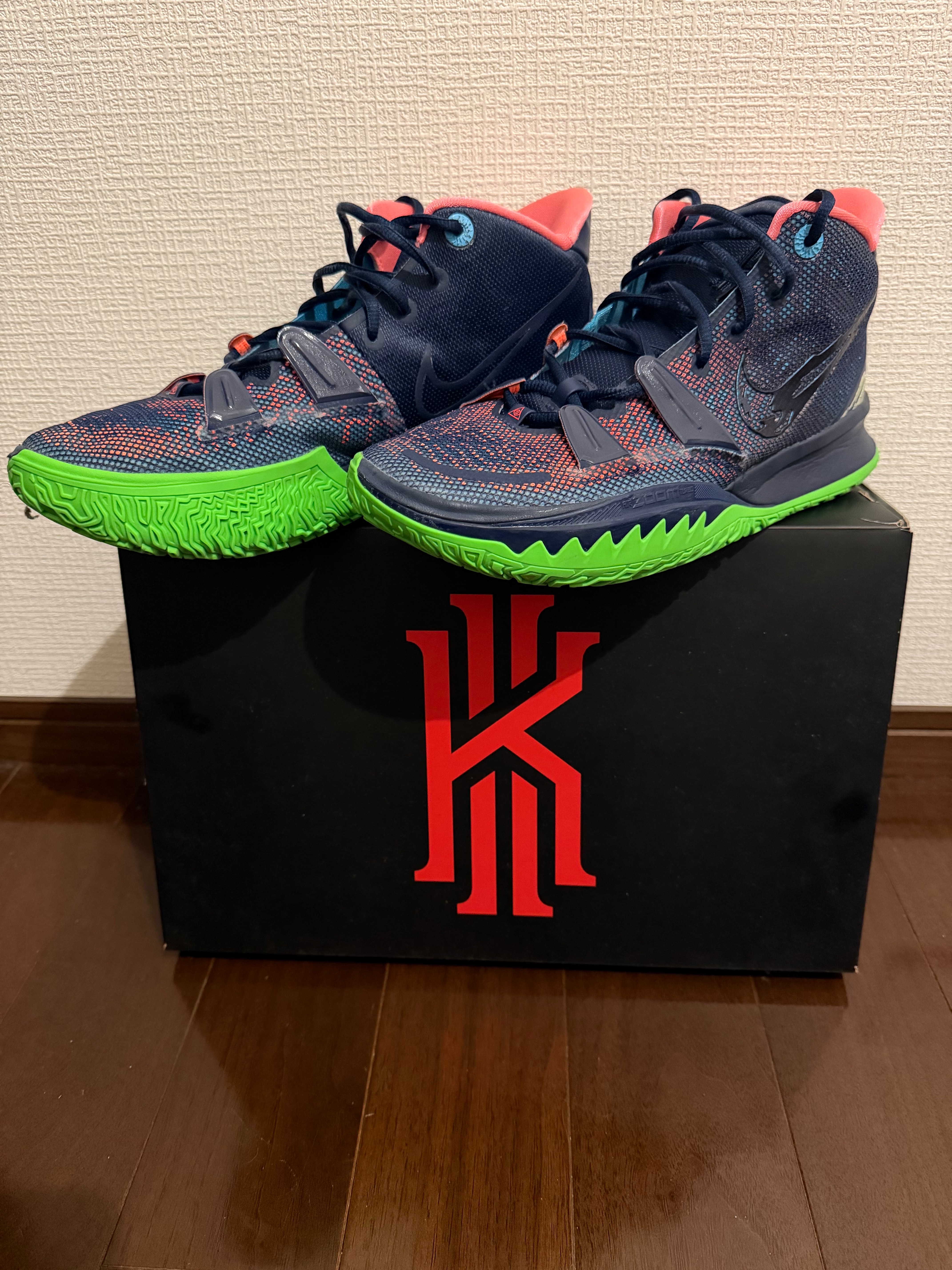 ナイキ カイリー７ "ミッドナイトネイビー"