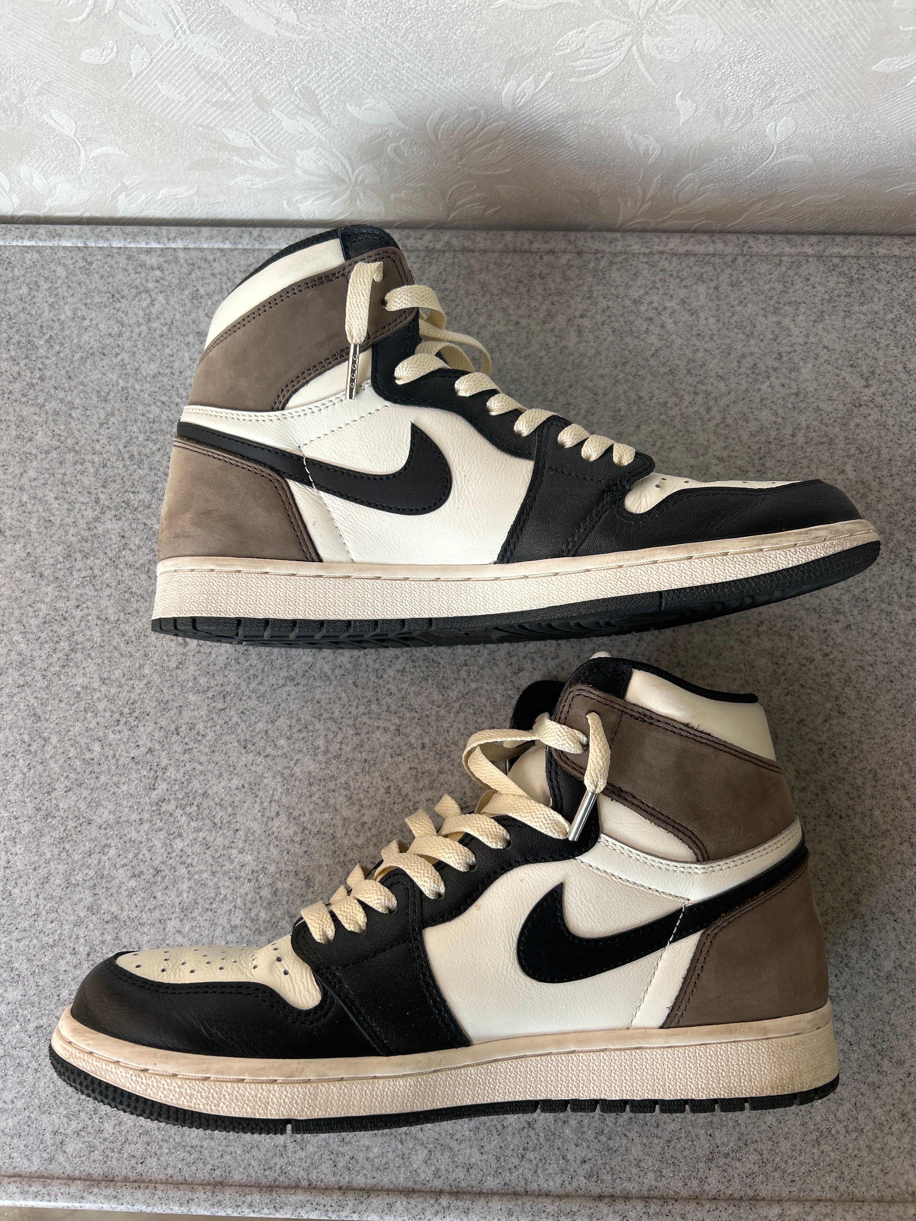 Nike Air Jordan 1 High OG "Sail/Dark Mocha/Black"