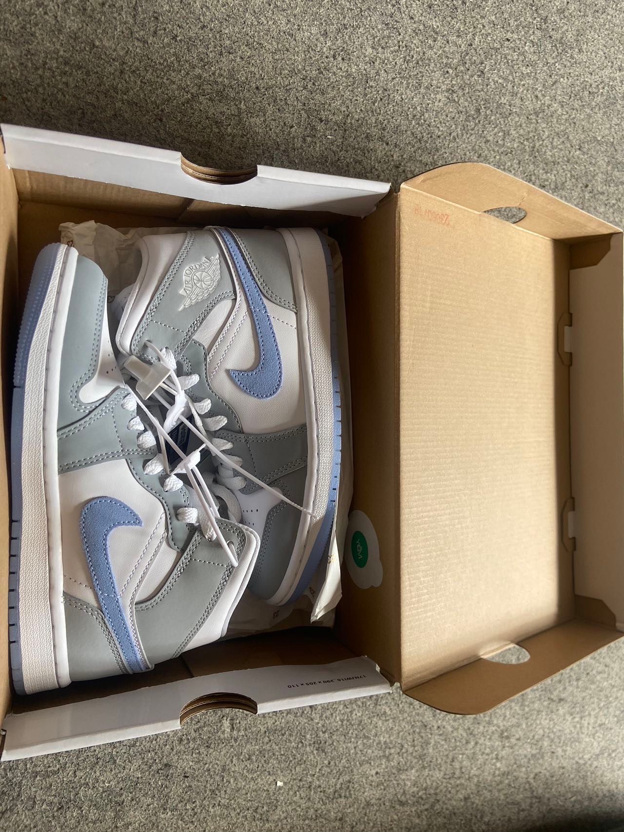 Nike Women's Air Jordan 1 Mid "Wolf Grey"