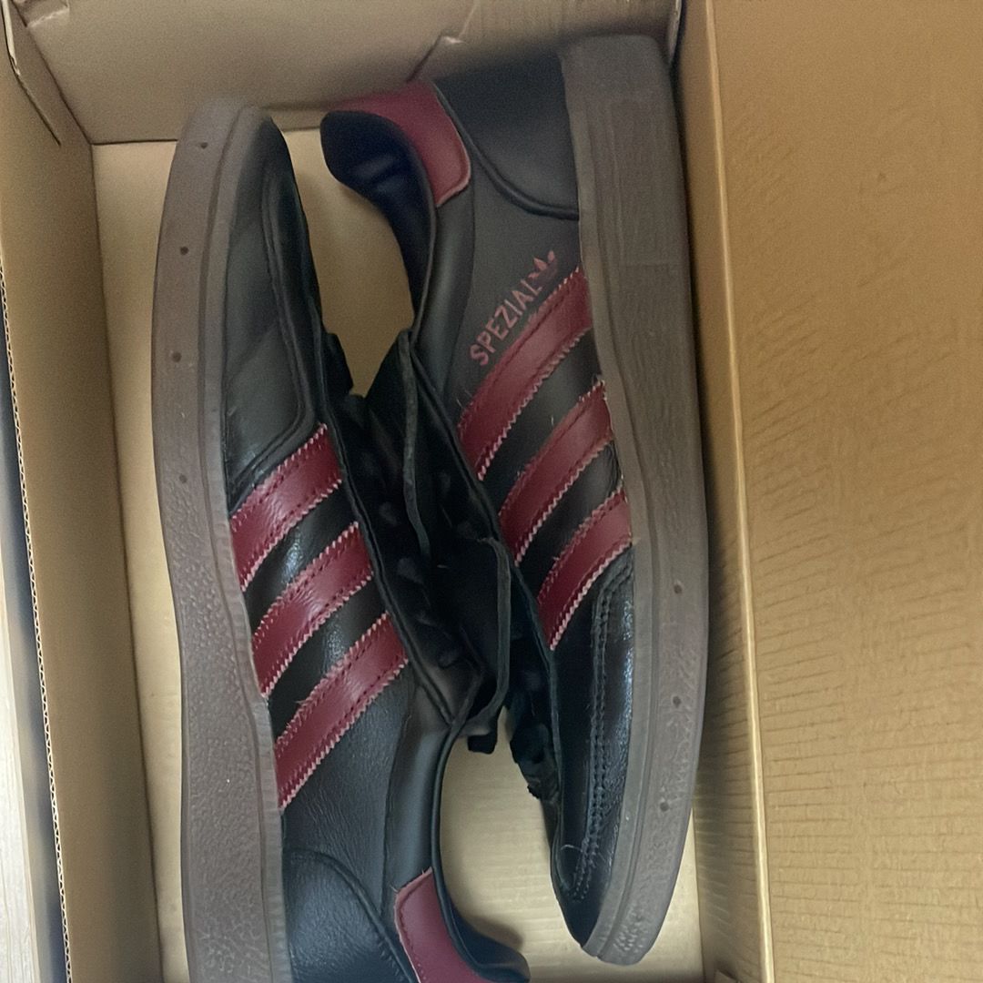 adidas Handball Spezial "Core Black/Shadow Red/Gum5"