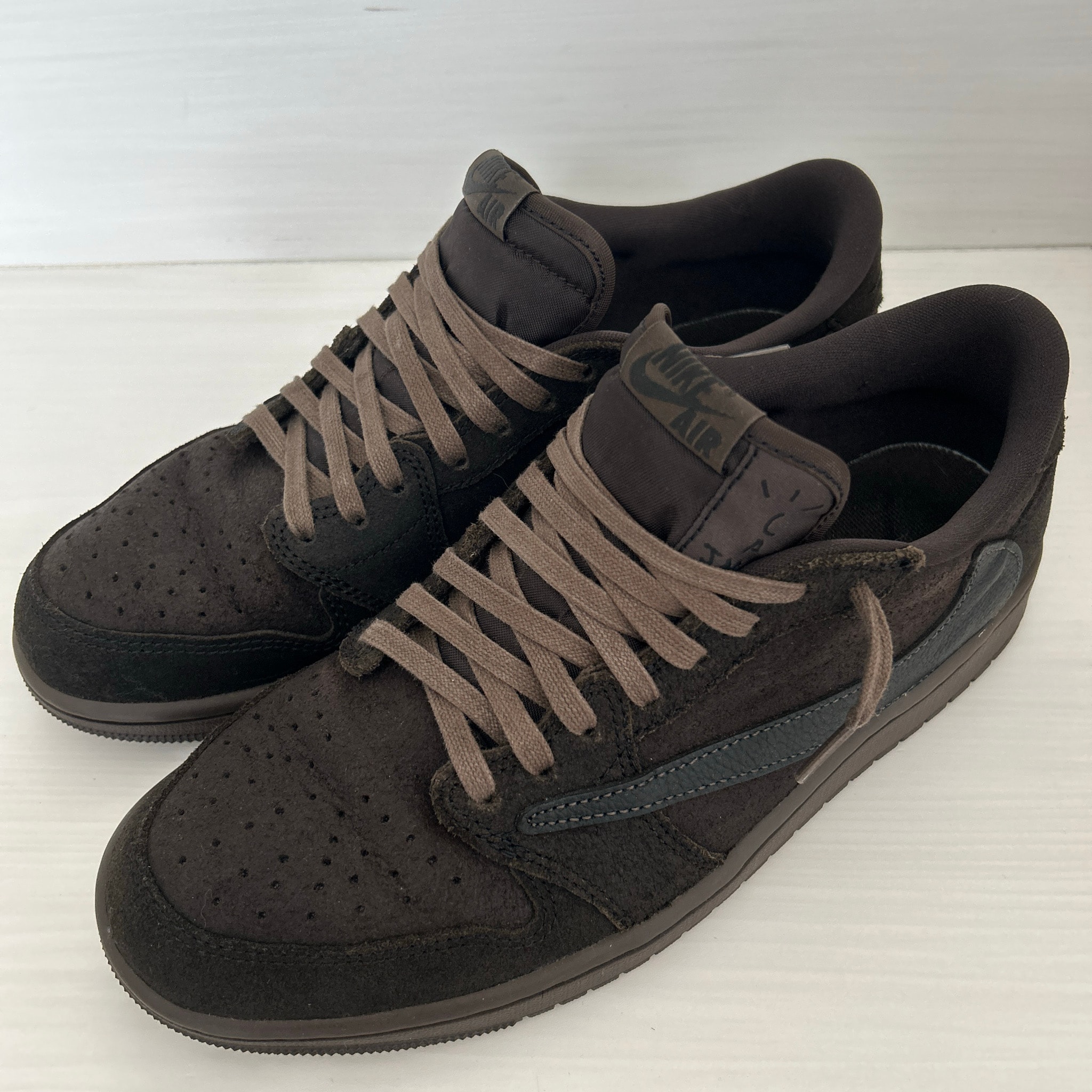 Travis Scott × Nike Air Jordan 1 Low OG SP "Velvet Brown and Dark Mocha"