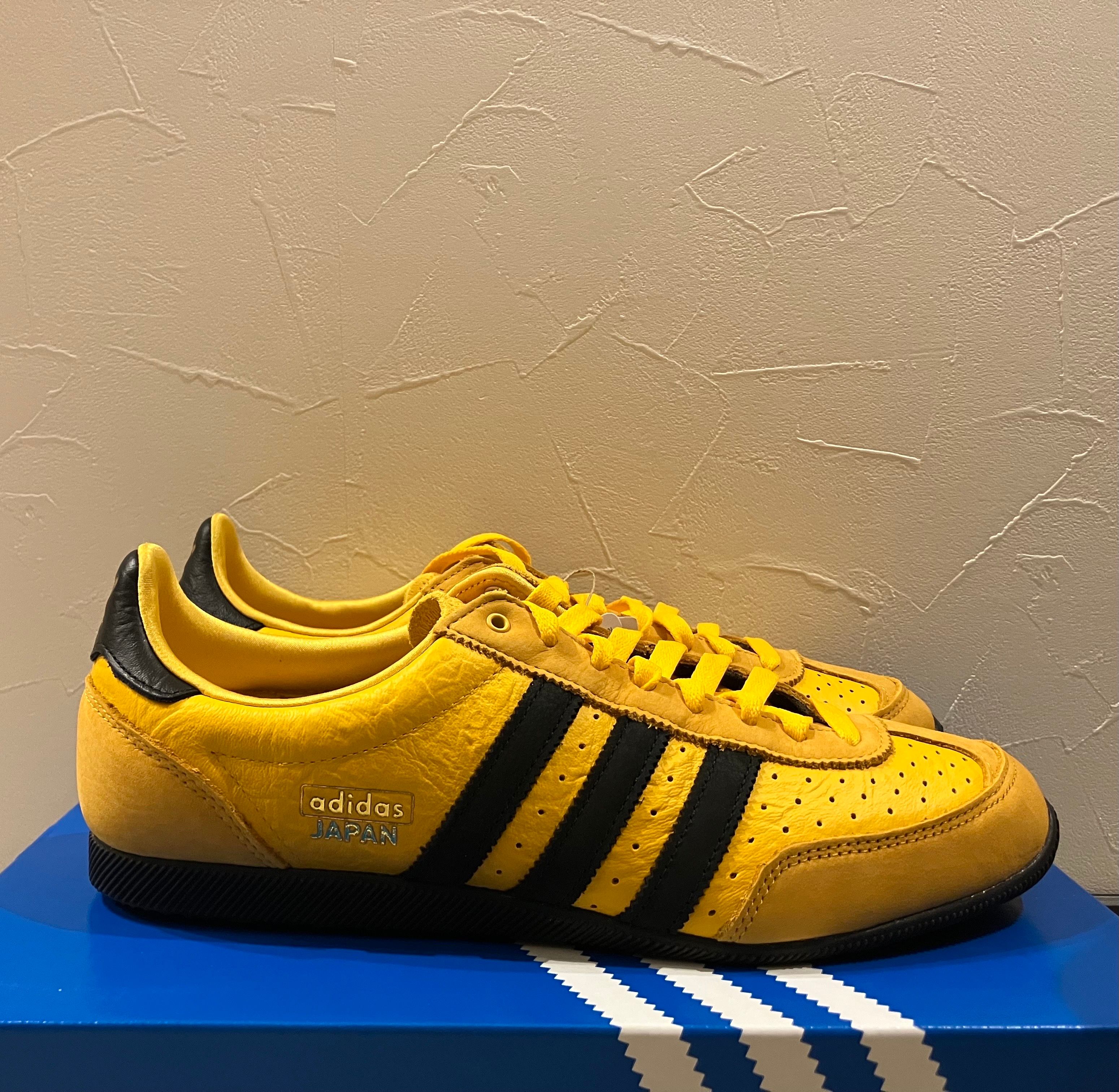 アディダス ウィメンズ ジャパン "コアイエロー/コアブラック/ゴールドメタリック"