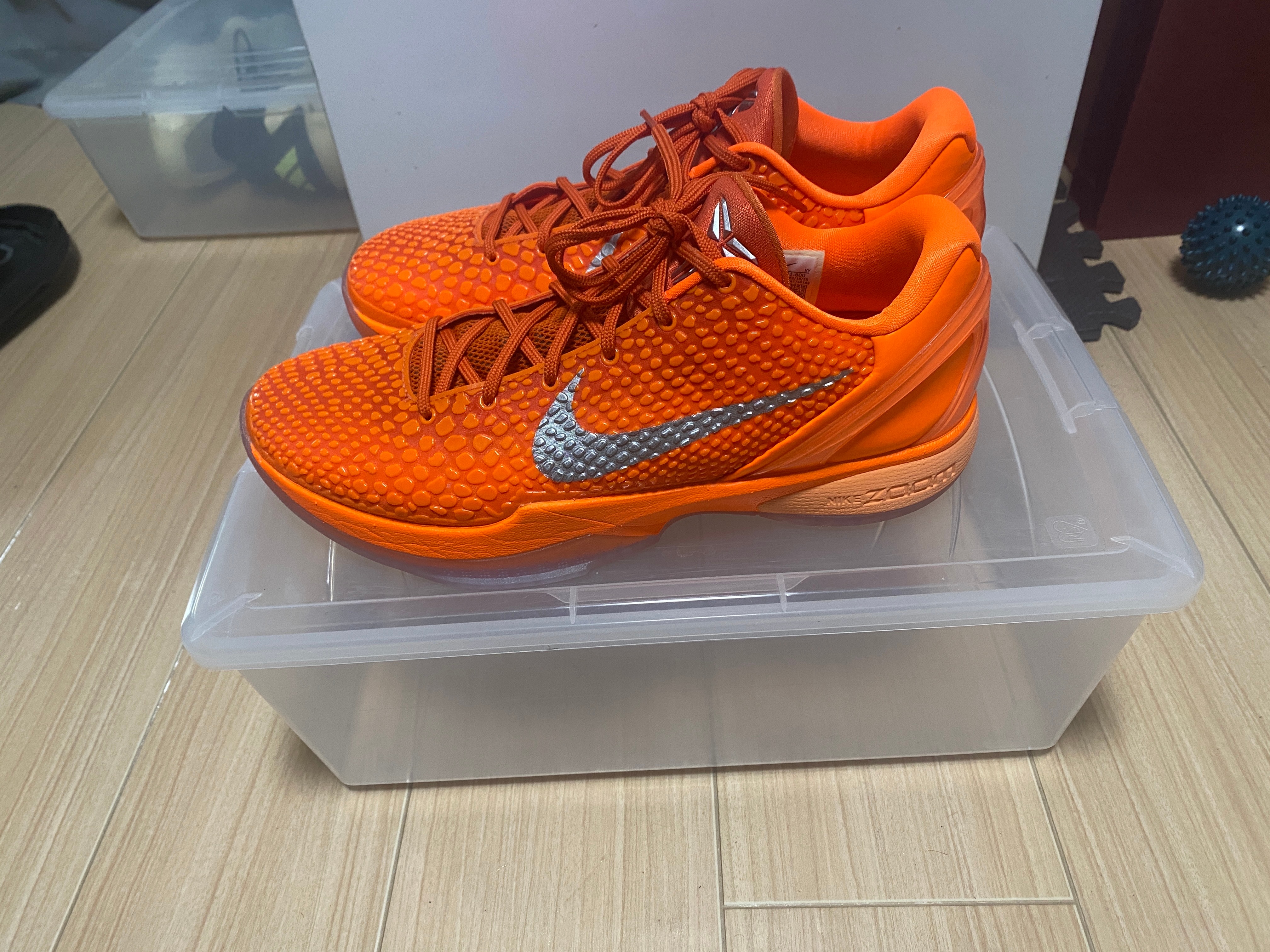 ナイキ コービー6 プロトロ "トータルオレンジ"