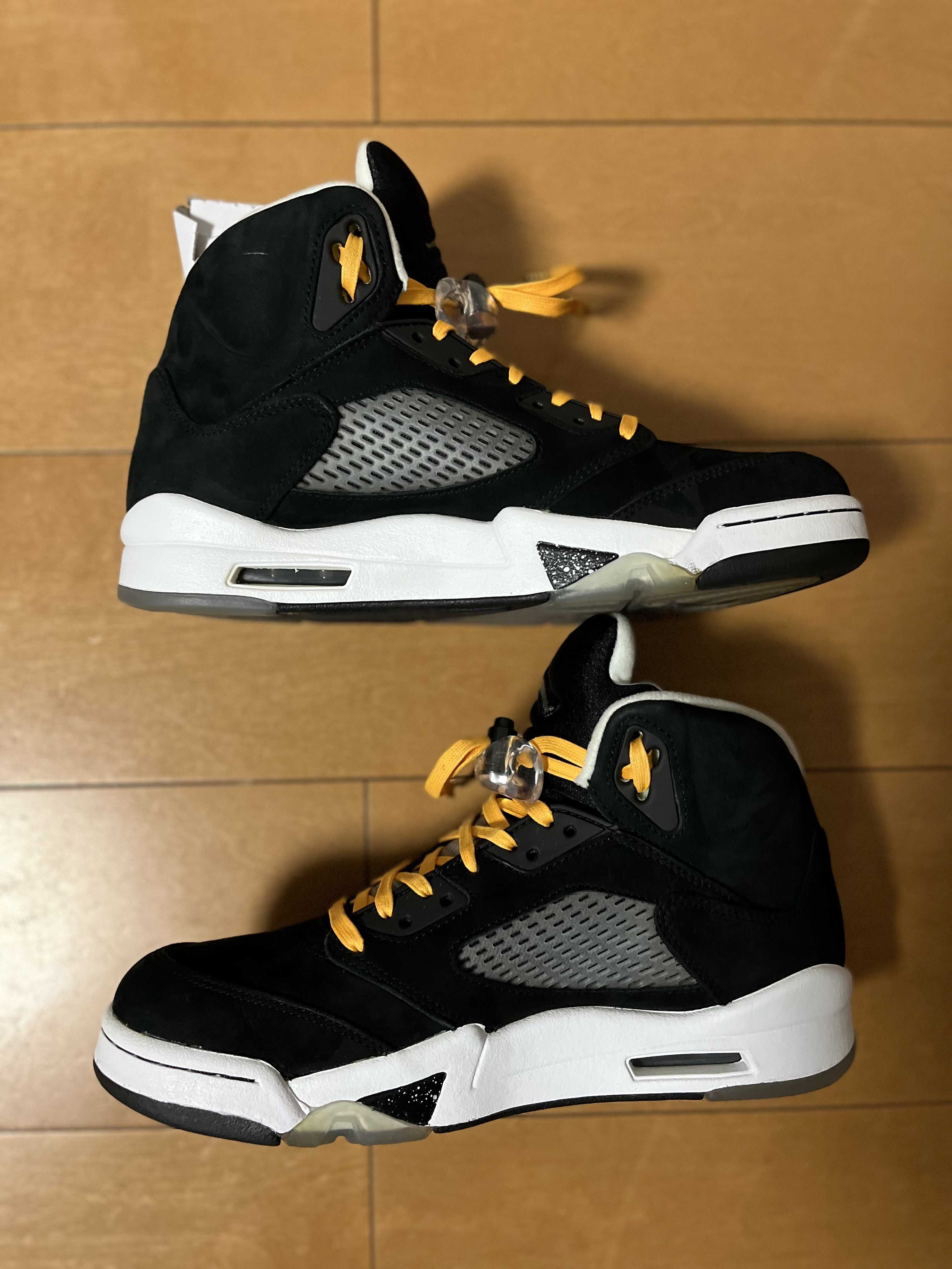 NIKE AIR JORDAN 5 RETRO OREO