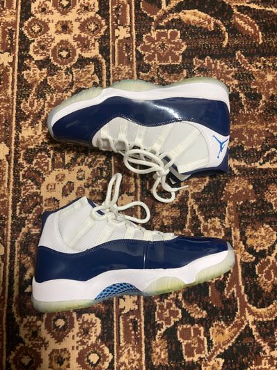 Nike Air Jordan 11 Retro "UNC Win Like 82"