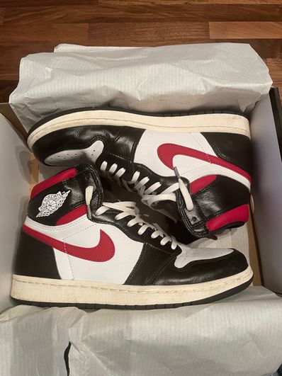 Nike Air Jordan 1 Retro High "Black/White/Sail/Gym Red"