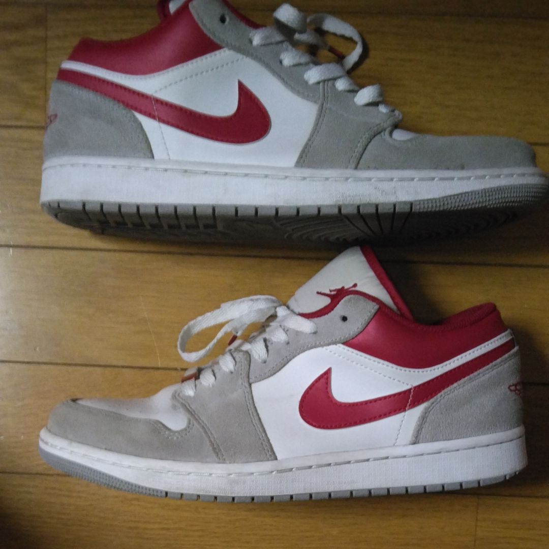 Nike Air Jordan 1 Low SE "White/Grey/Red"