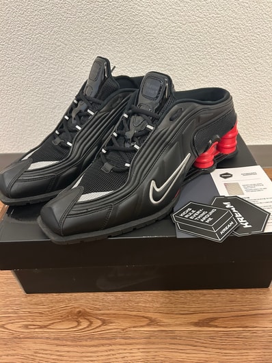 Martine Rose × Nike Women's Shox MR4 "Black/Metallic Silver Comet Red"