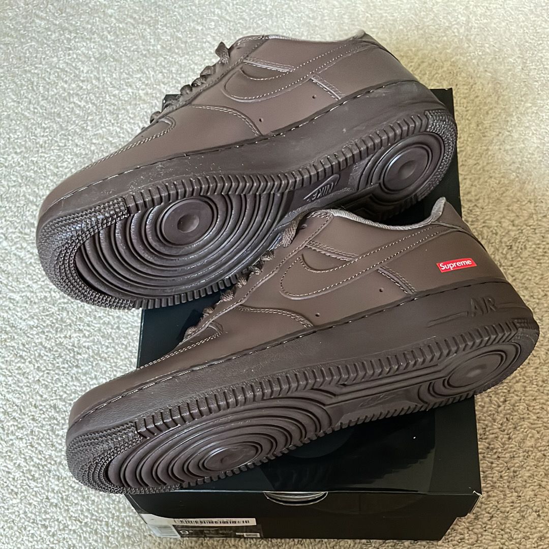 Supreme × Nike Air Force 1 Low "Baroque Brown"
