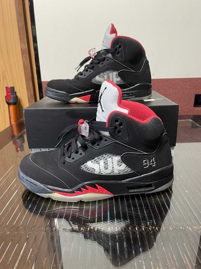 Supreme × Nike Air Jordan 5 Retro "Black"