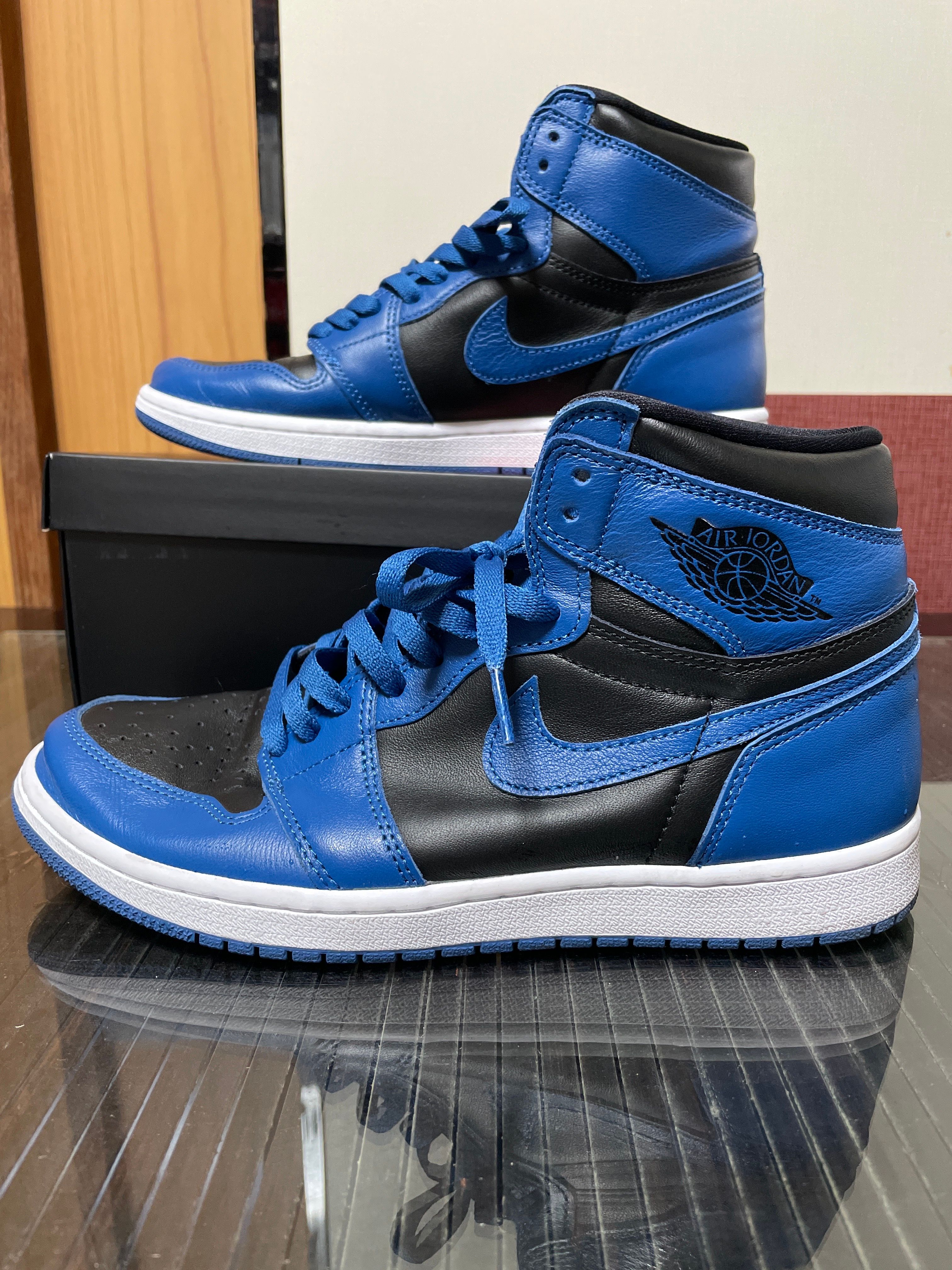 Nike Air Jordan 1 Retro High OG "Dark Marina Blue"