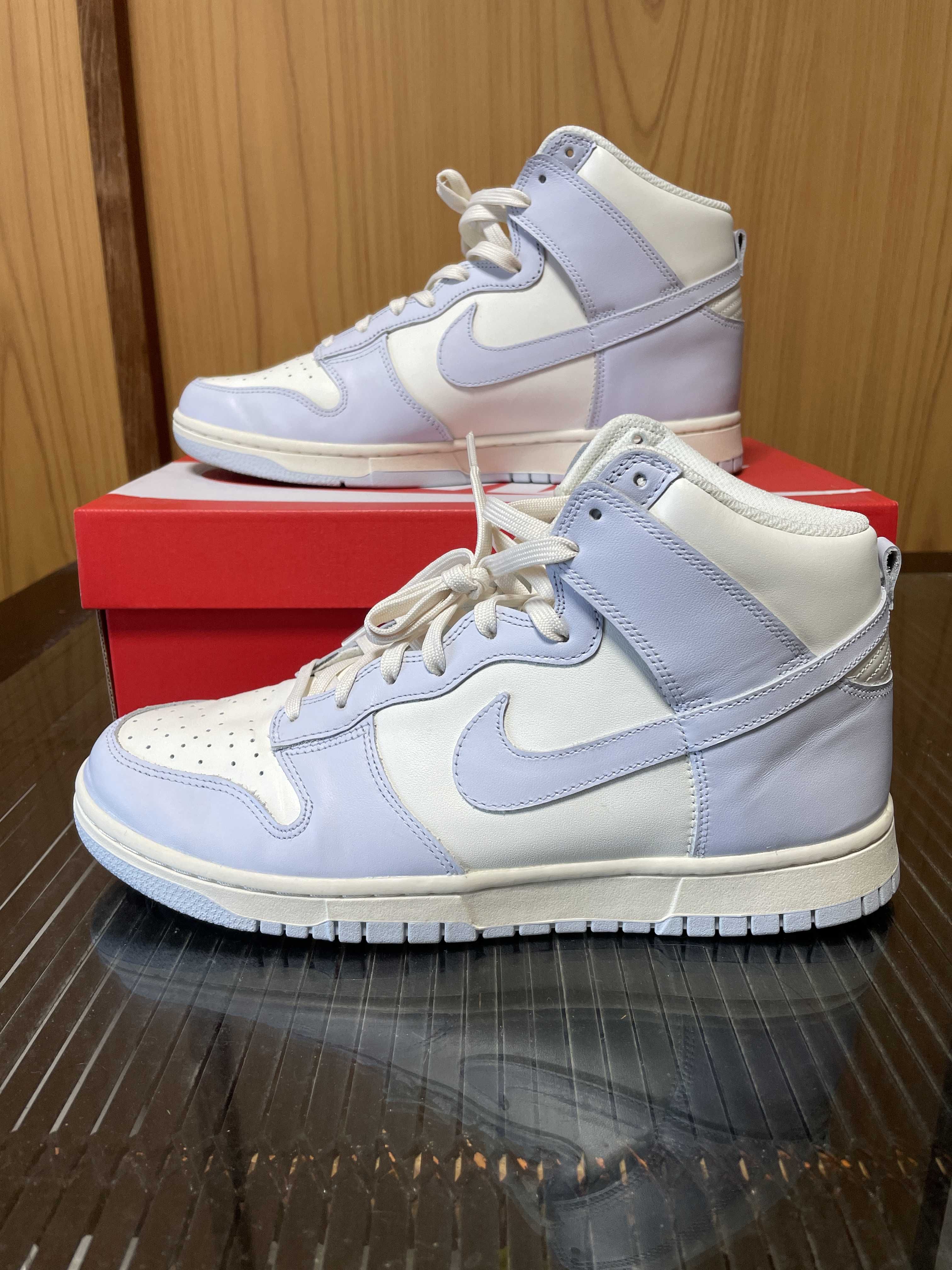Nike Women's Dunk High "Foot Ball Grey"