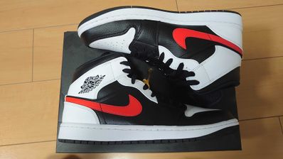 NIKE AIR JORDAN 1 MID "BLACK/CHILE RED/WHITE"