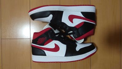 Nike Air Jordan 1 Mid "White/Gym Red Black"