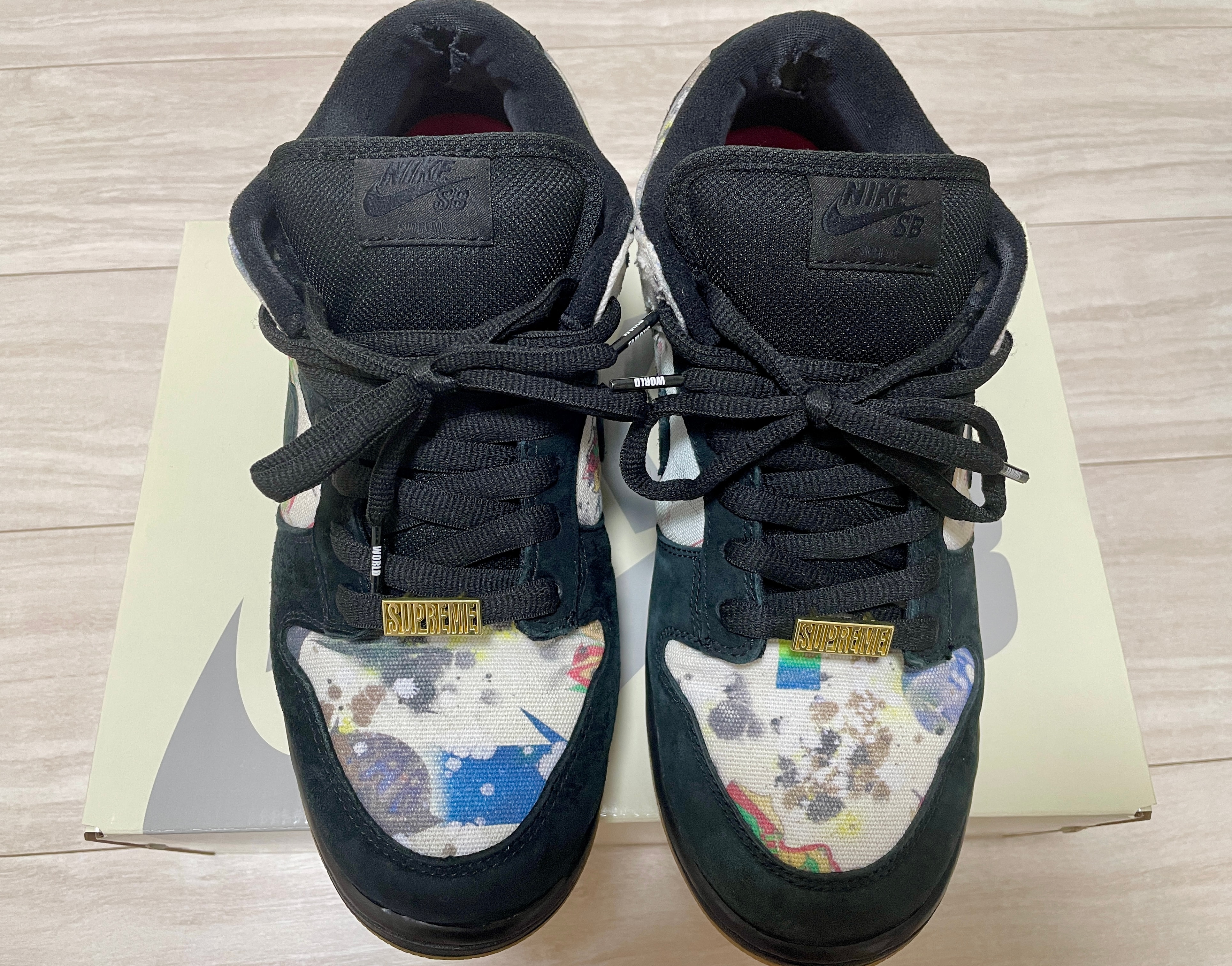 シュプリーム × ナイキ SB ダンク ロー "ラメルジー"