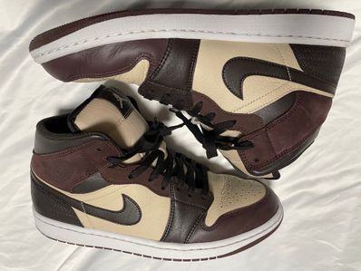 Nike Air Jordan 1 Mid SE "Paris YMCA"