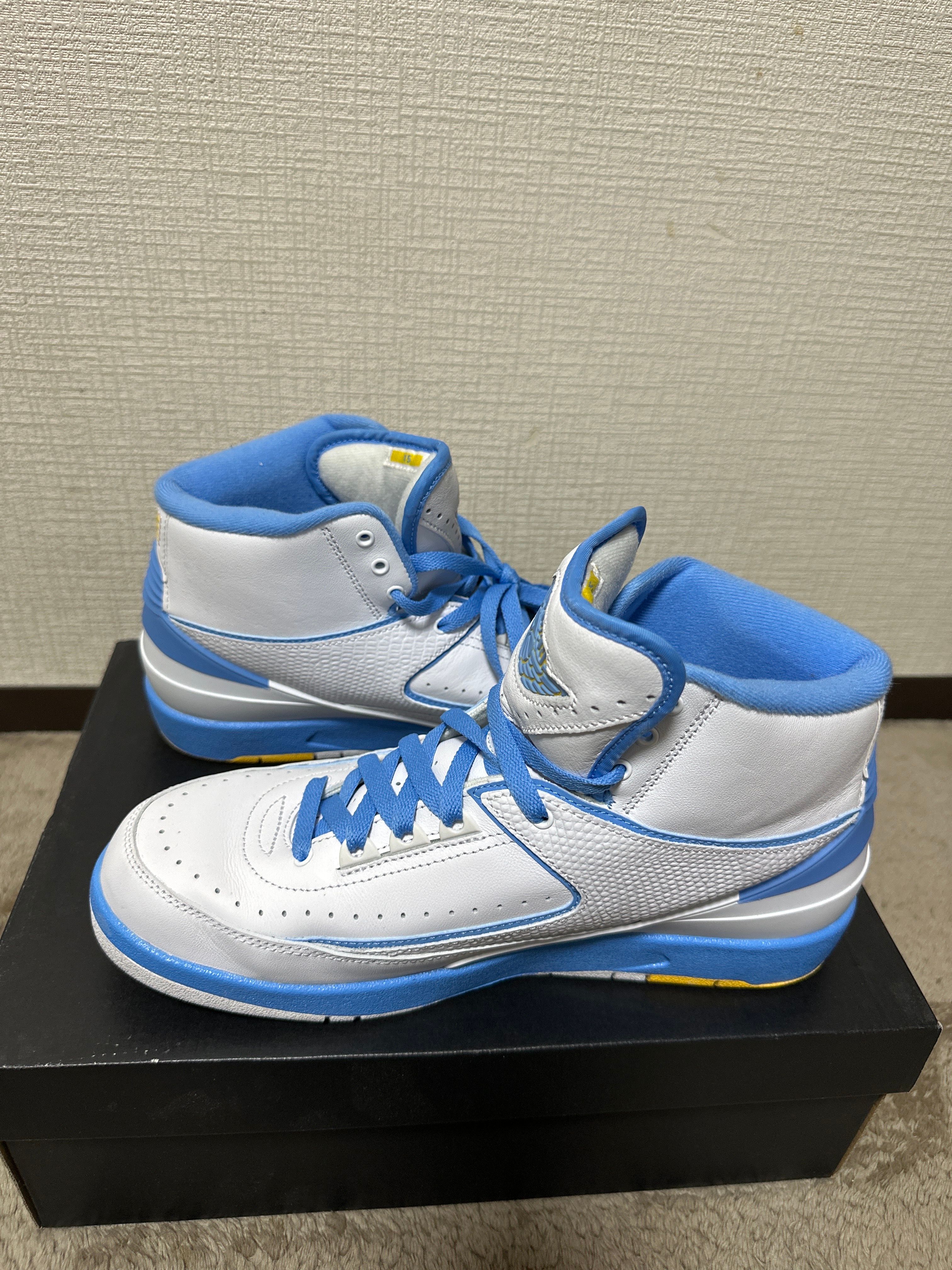 Nike Air Jordan 2 Retro Melo White/Varsity Maize/University Blue (2018)