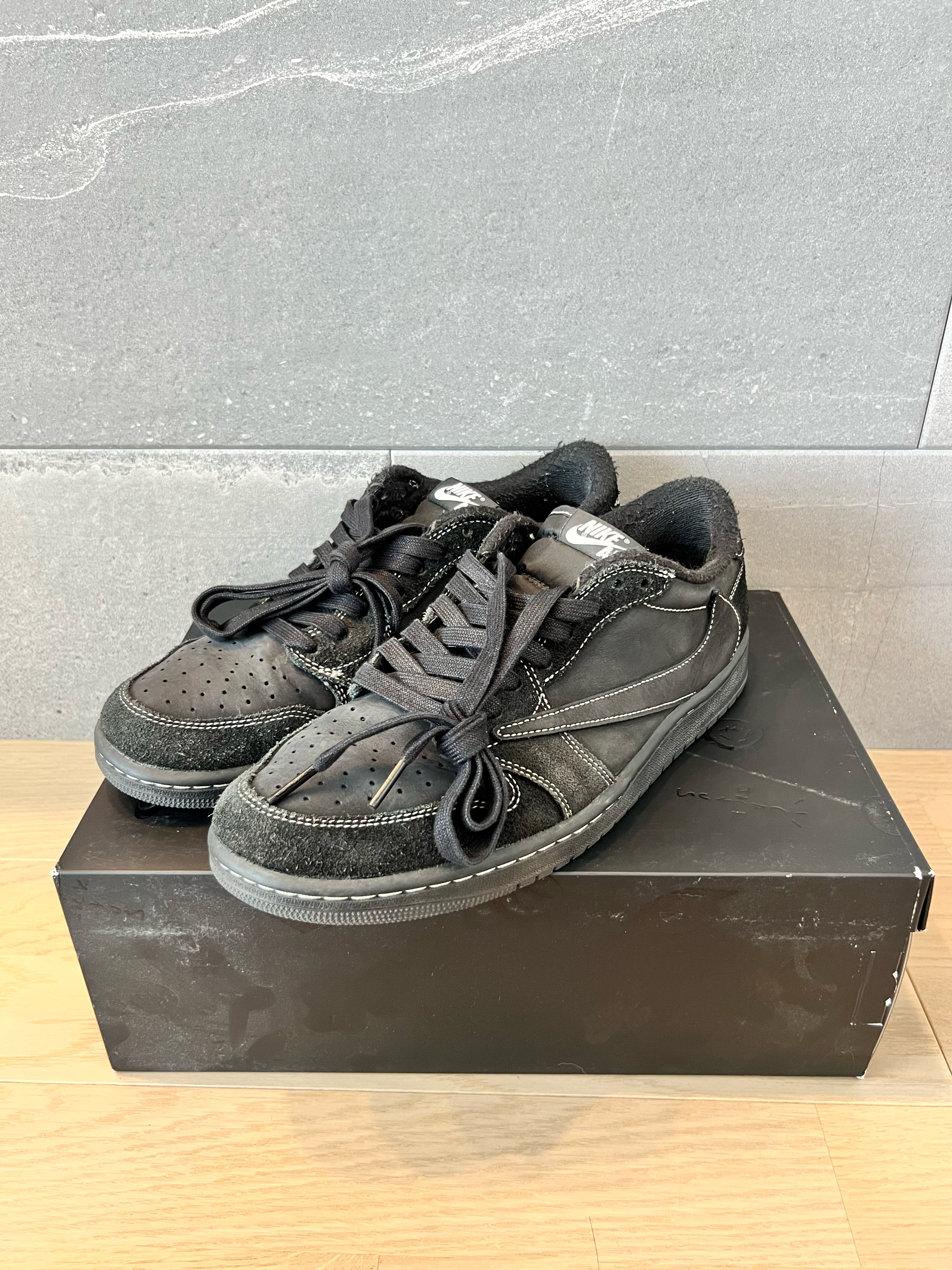 Travis Scott × Nike Air Jordan 1 Low OG SP "Black Phantom"