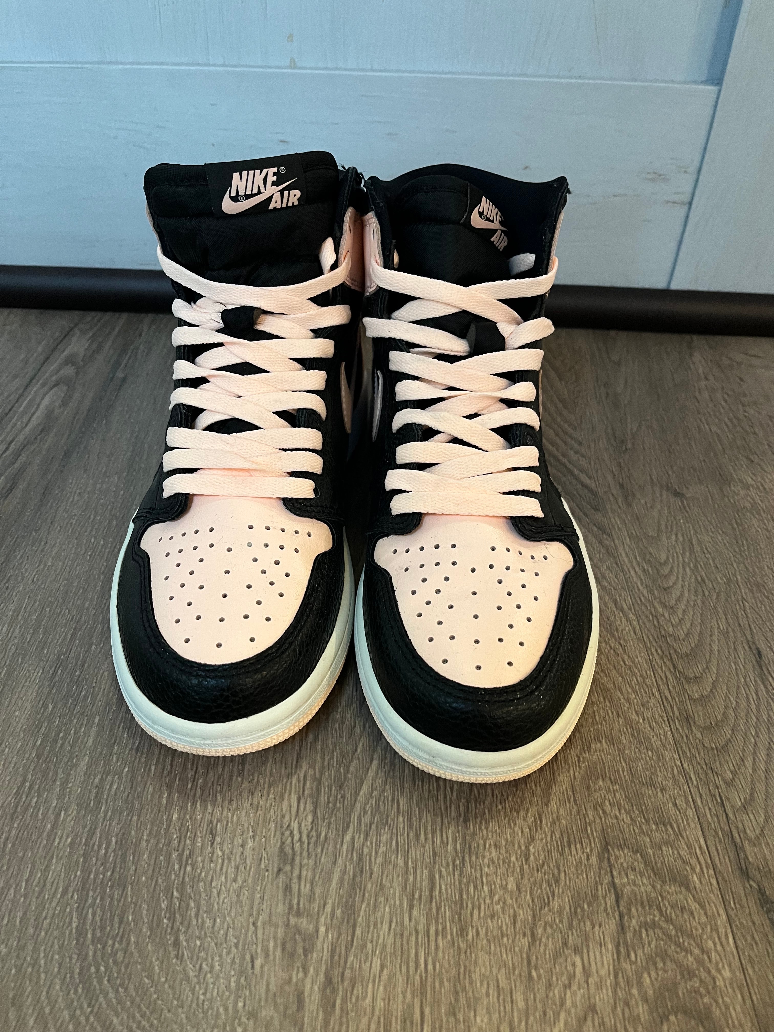 Nike Air Jordan 1 Retro High OG "Crimson Tint"
