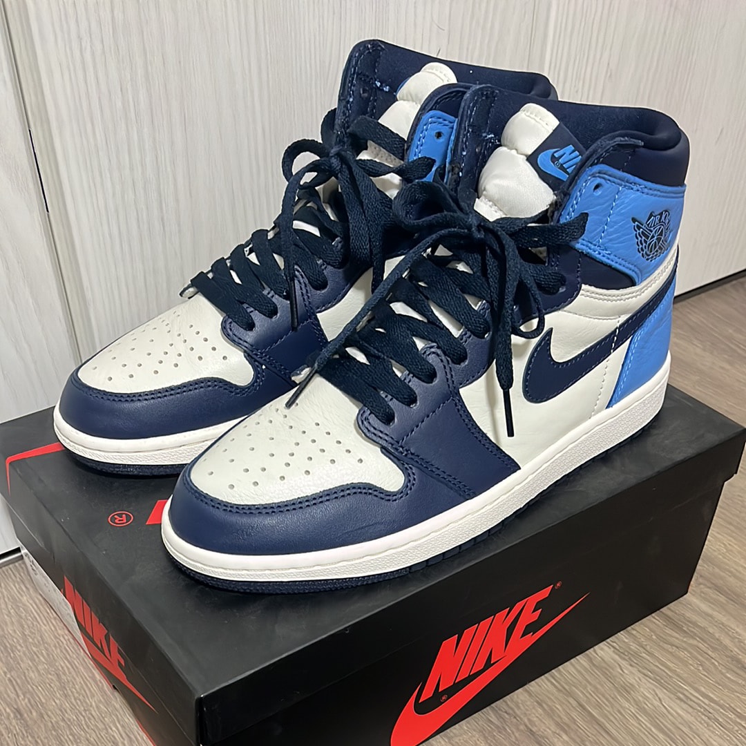 ナイキ エアジョーダン1 レトロ ハイ OG "オブシディアン/ユニバーシティブルー"