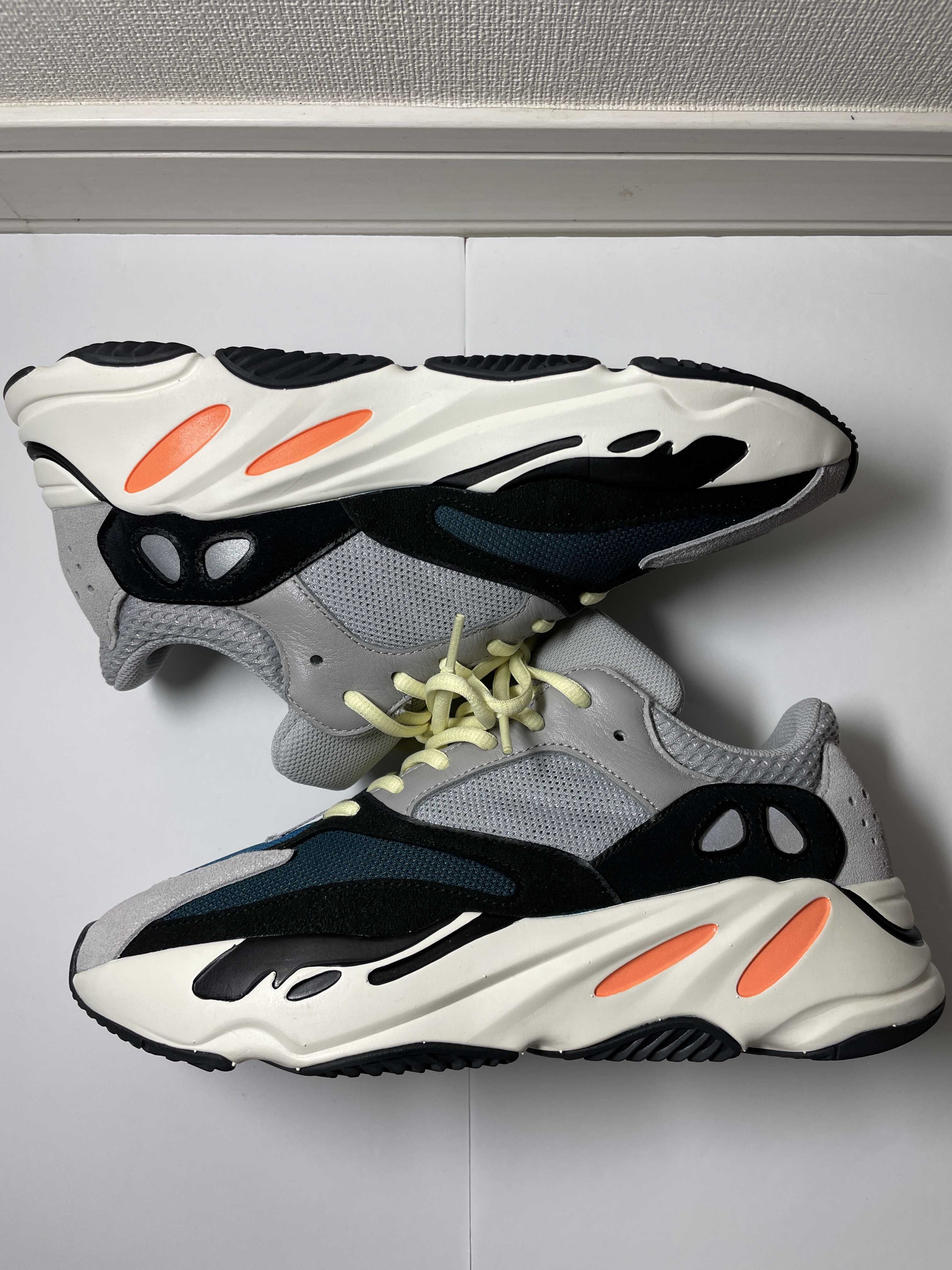 adidas YEEZY Boost 700 "Wave Runner"