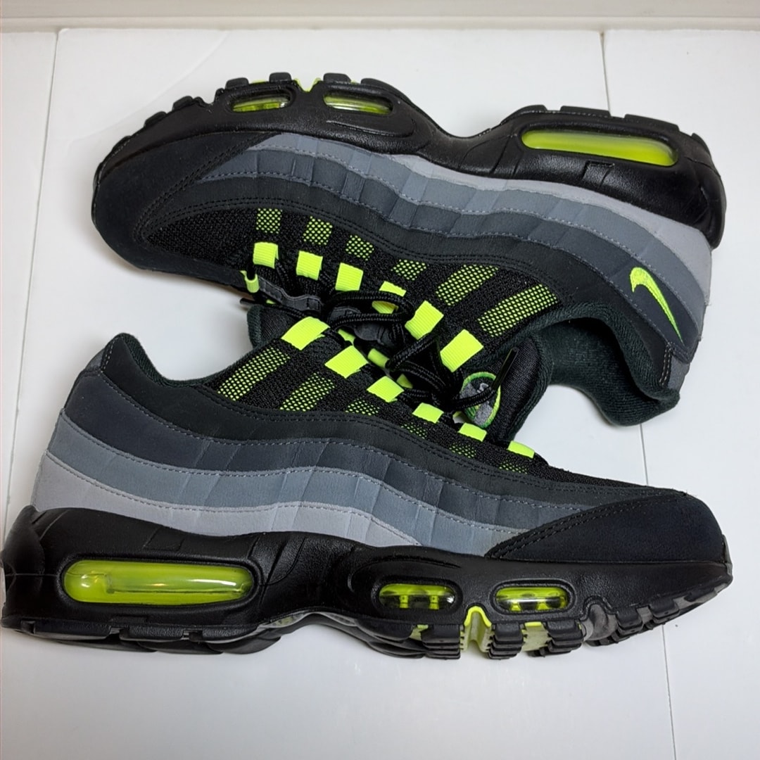 Nike Air Max 95 "Black/Anthracite/Smoke Grey/Volt"