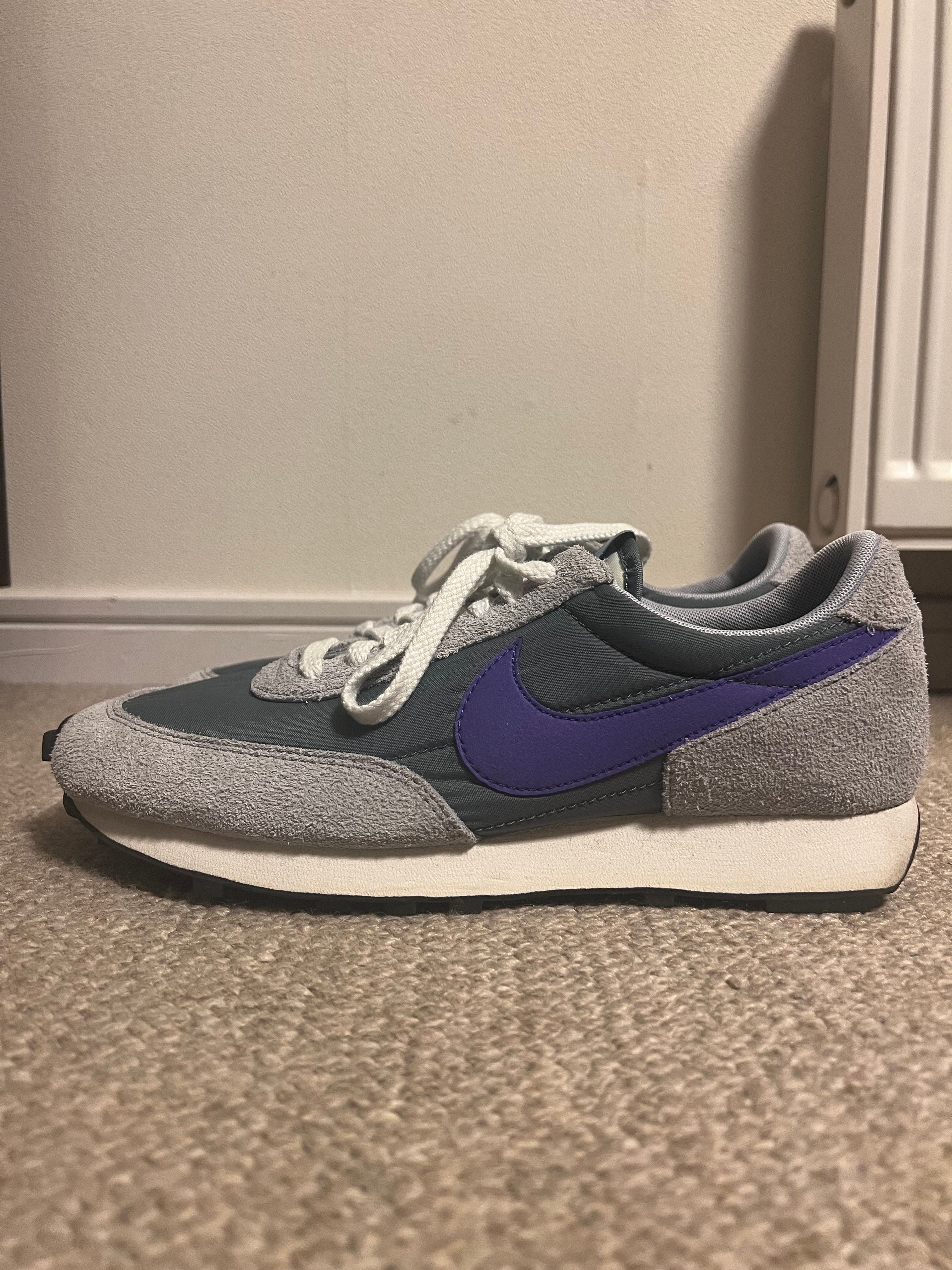 デイブレイク(Daybreak)/Nike 人気の新作/中古通販【スニーカー