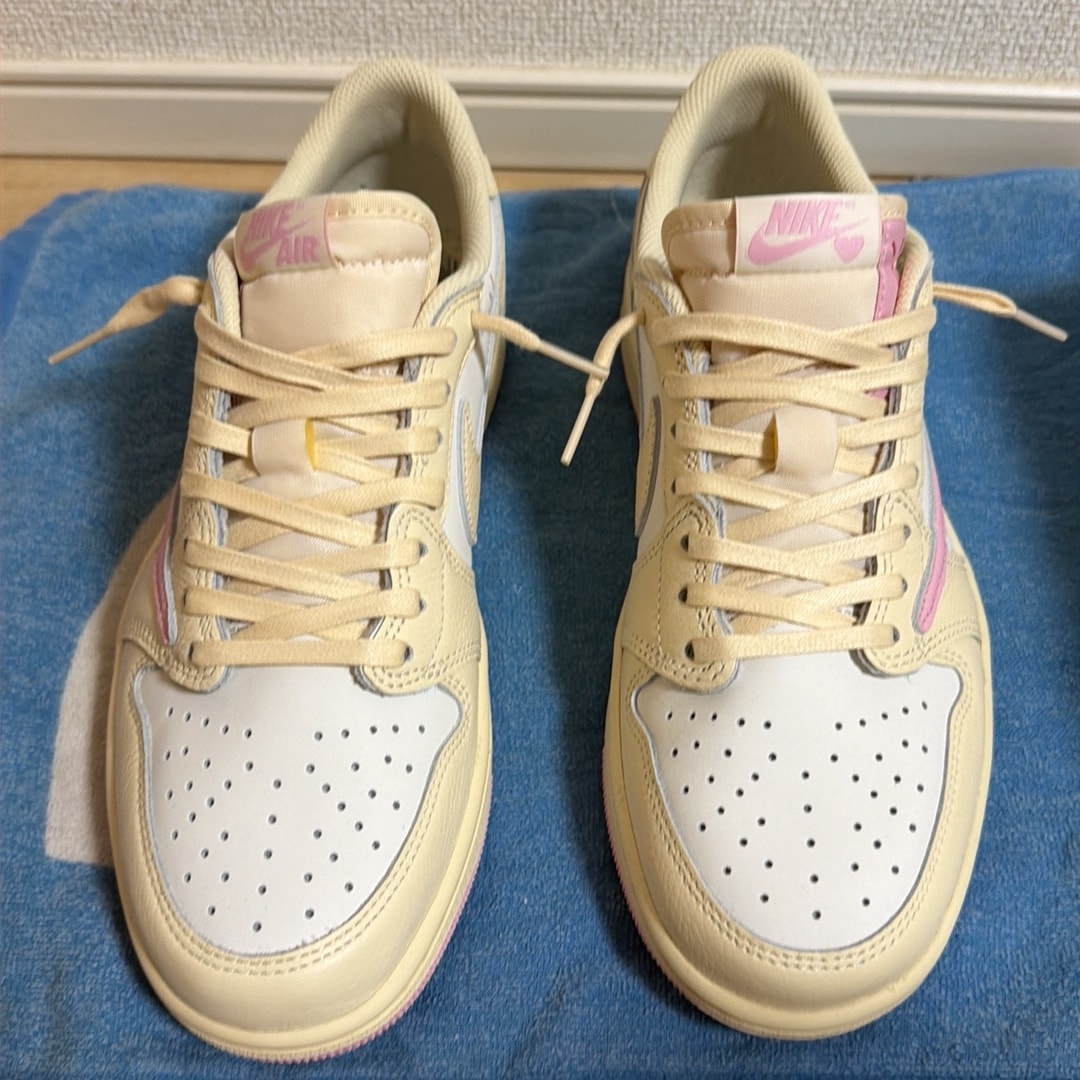 Travis Scott × Nike Air Jordan 1 Retro Low OG "Muslin/Shy Pink"