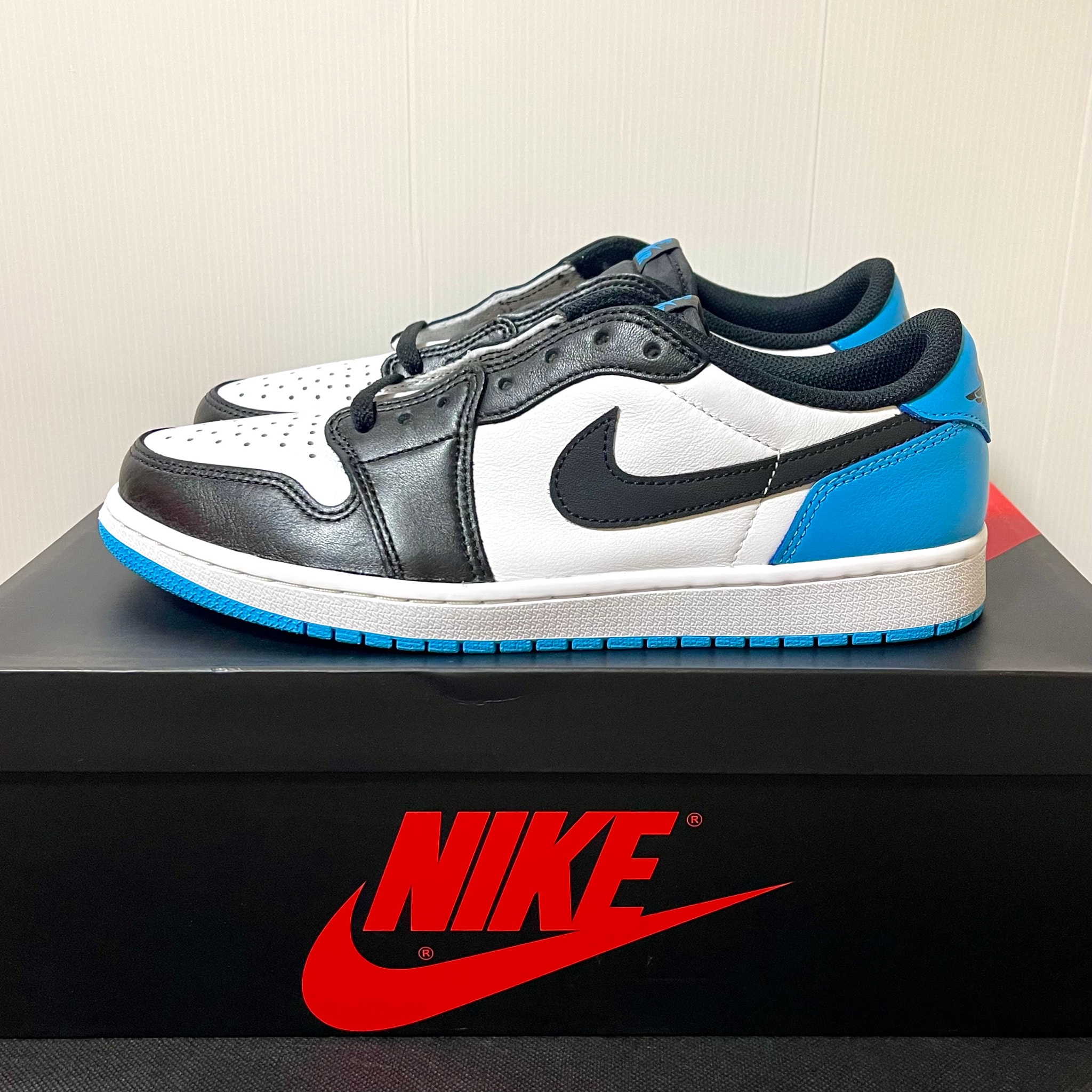Nike Air Jordan 1 Low OG "Black and Dark Powder Blue/UNC"
