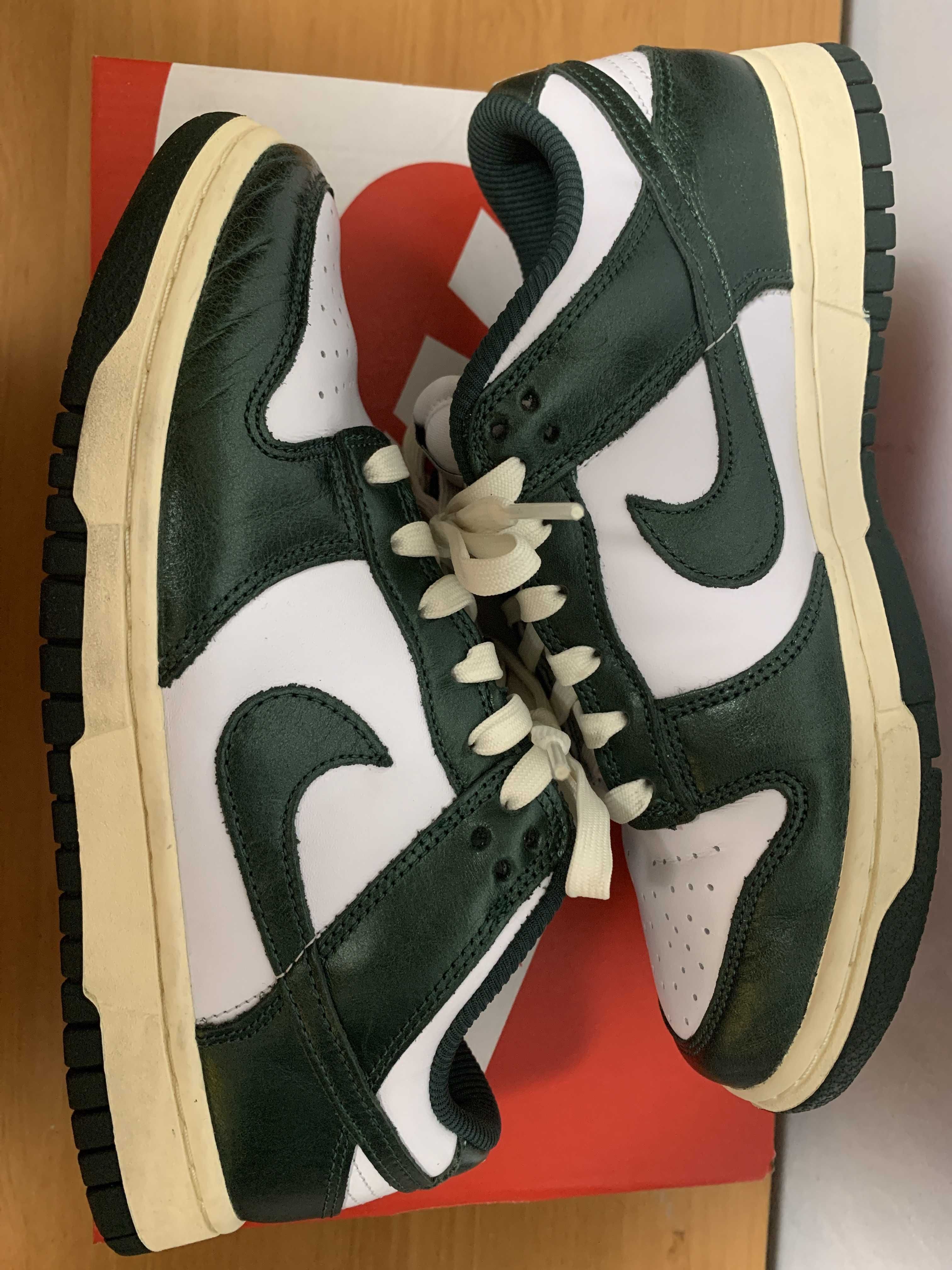 Nike Women's Dunk Low "Vintage Green"