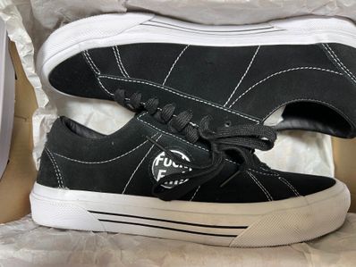 Supreme × Vans Sid "Black"