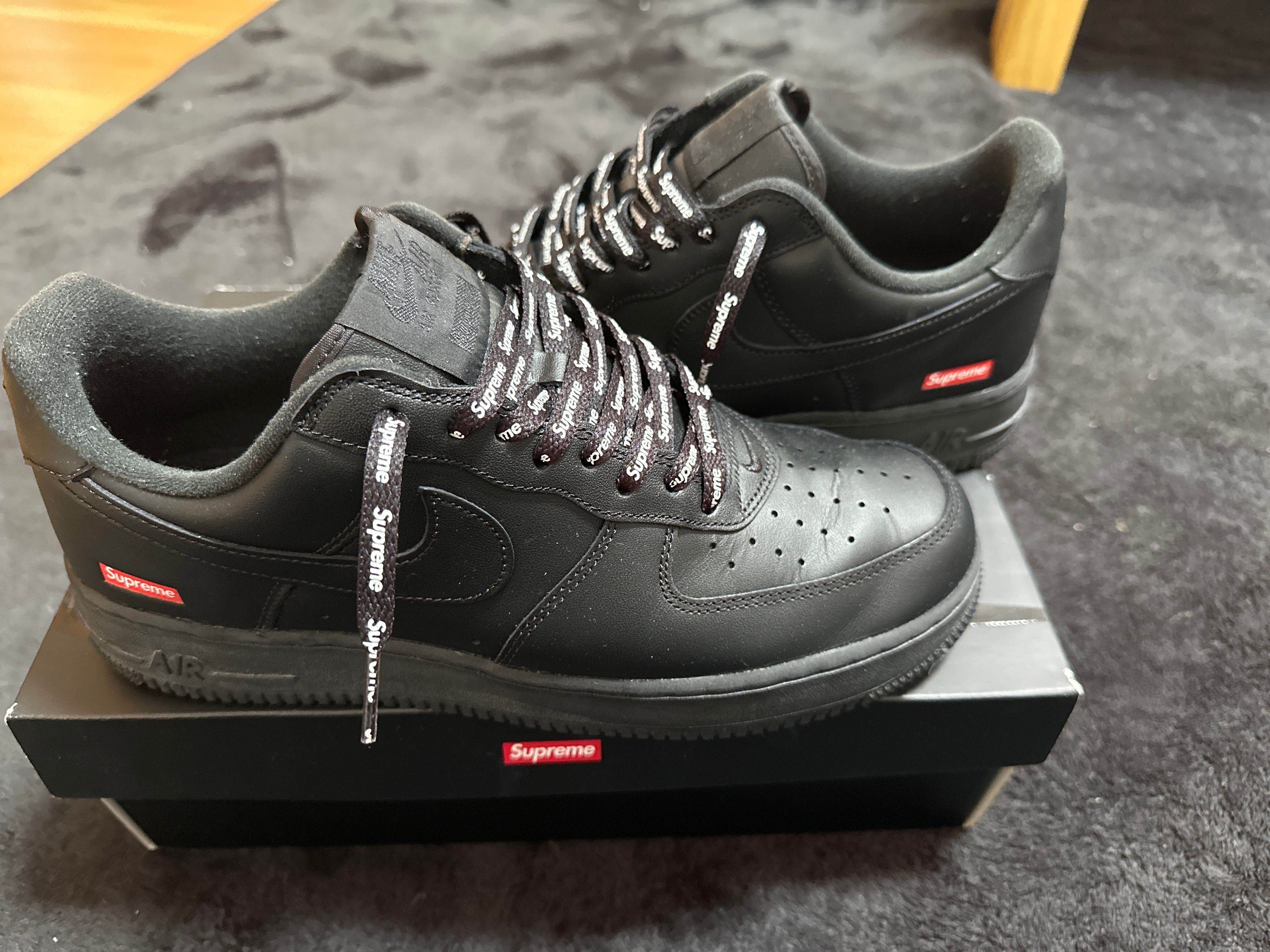 Supreme × Nike Air Force 1 Low "Black"