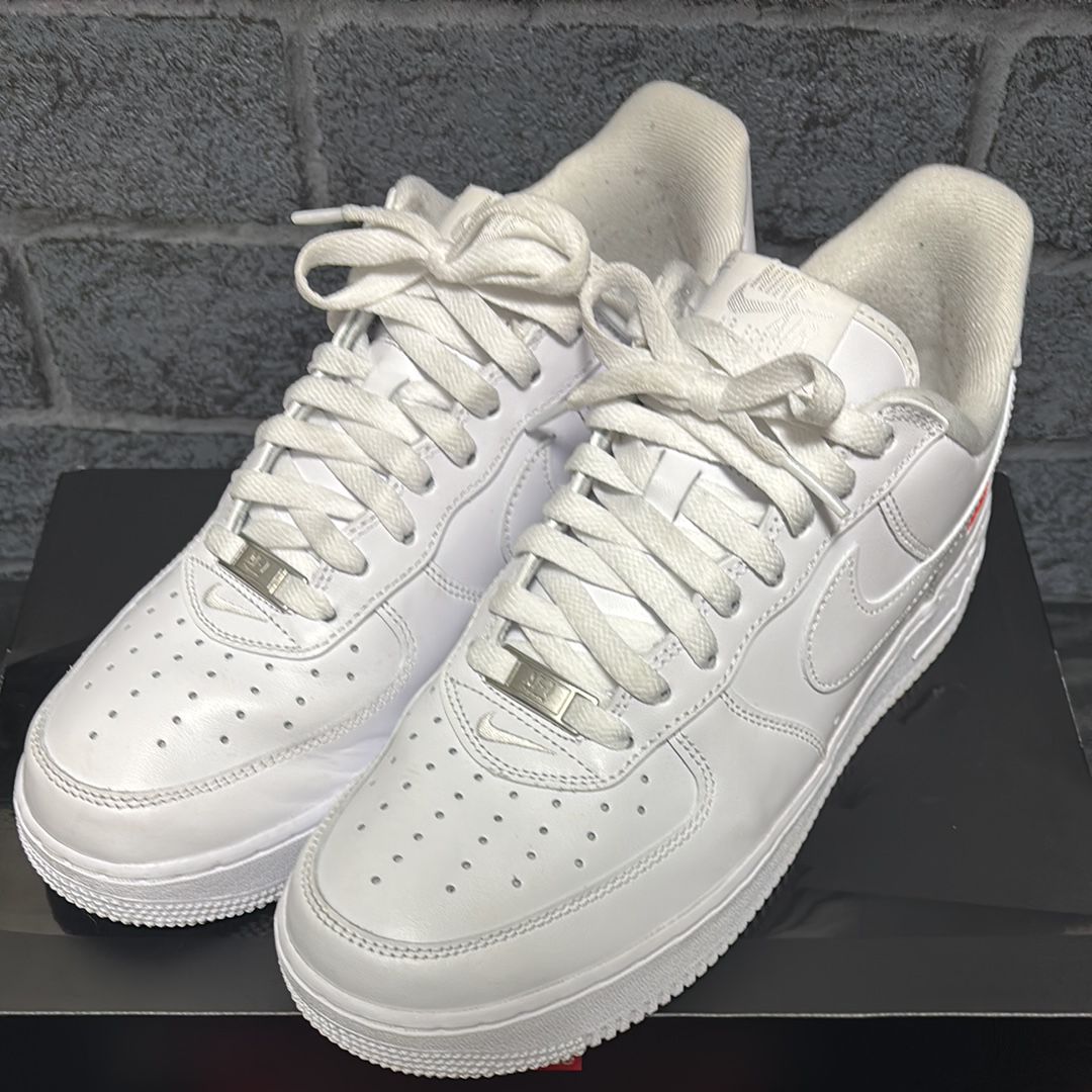Supreme × Nike Air Force 1 Low "White"